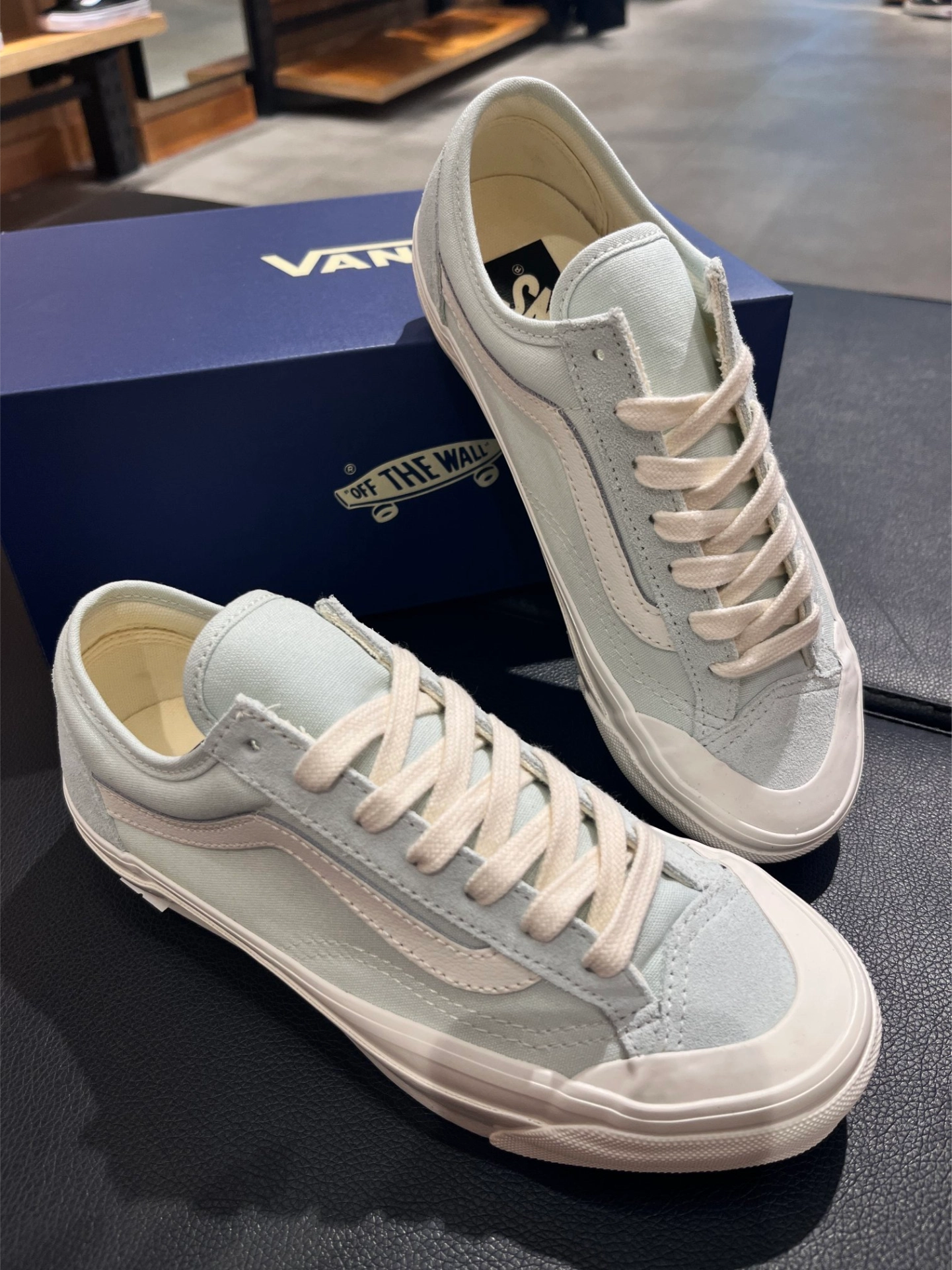vans浅色系帆布鞋,清新百搭又舒适😍😍😍