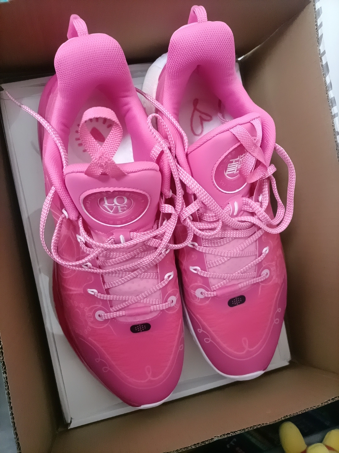 custom review-Li NING YuShuai 14 Молния Низкое обслуживание Текстиль для груди TPU