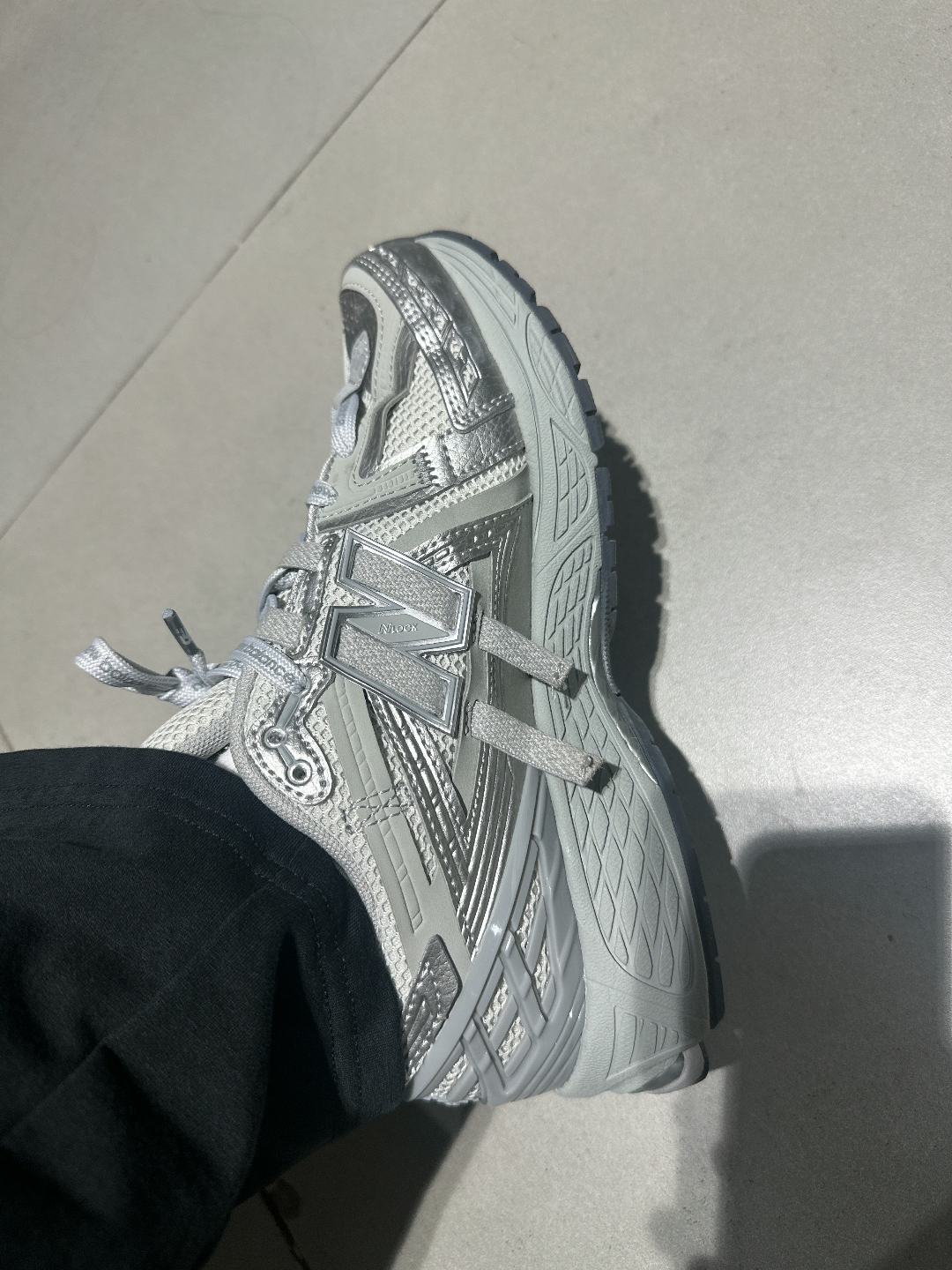 custom review-New Balance 1906A Износостойкие Дышащие Низкие Беговые кроссовки Унисекс Серебристо-серый