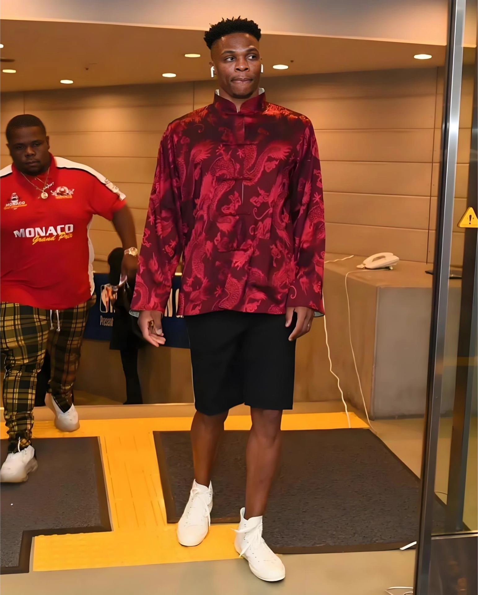 nba球星威少日常穿搭合集分享