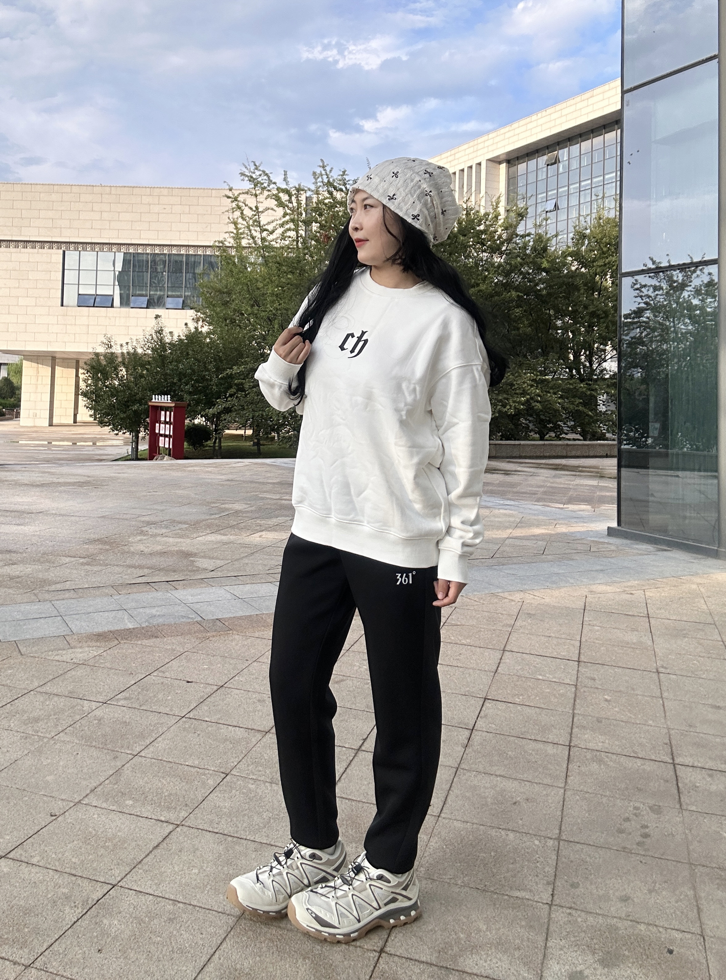 秋日基础穿搭～卫衣➕运动裤休闲风