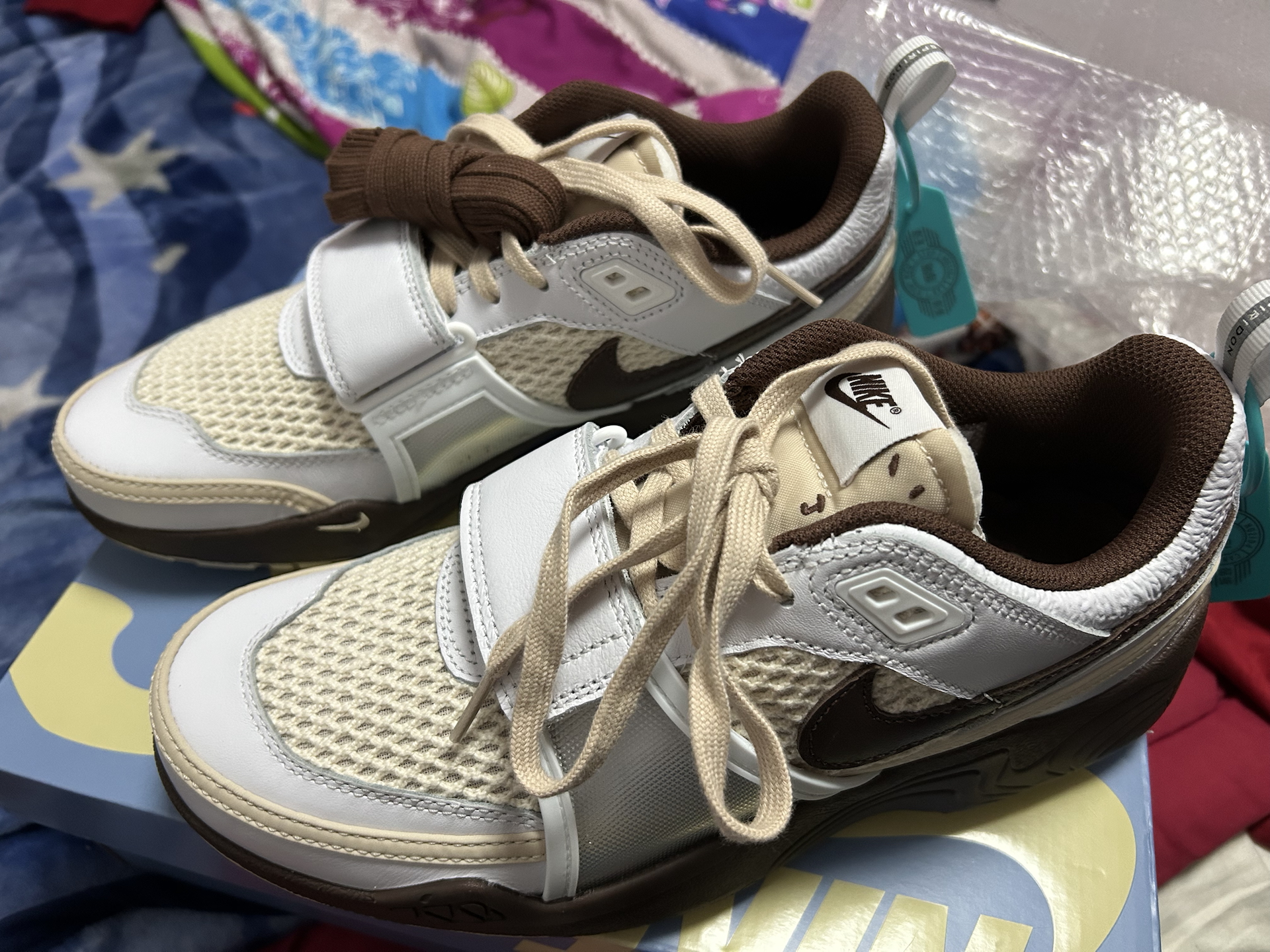 custom review-Travis Scott x Nike Slip-resistant Abrasion-resistant Low Top Casual Unisex White Травис Скотт x Nike Противоскользящий Устойчивый к истиранию Низкий Топ Повседневный Унисекс Белый