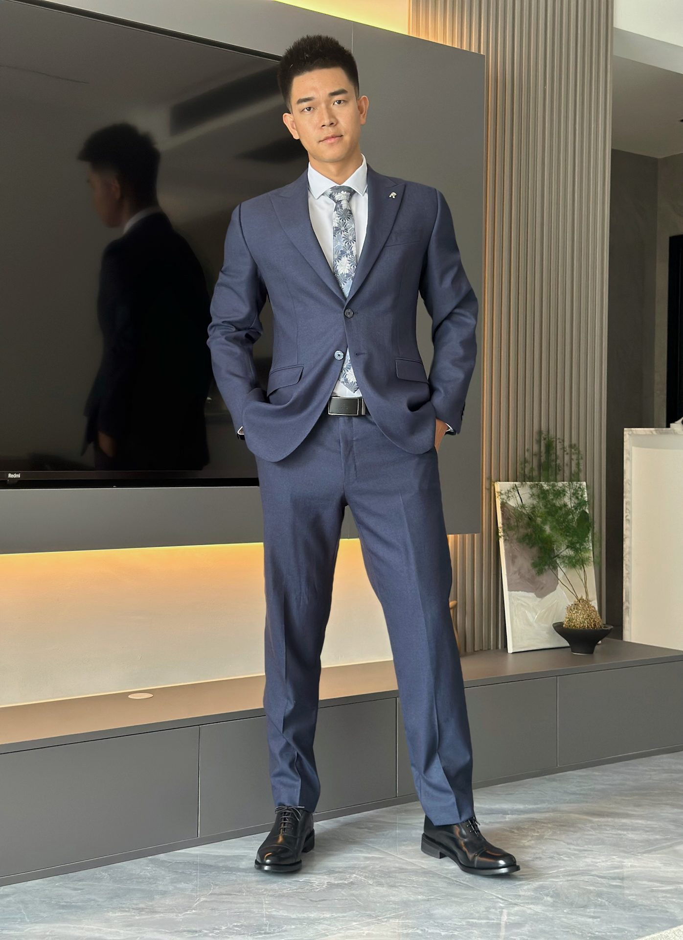 男人穿西装真帅