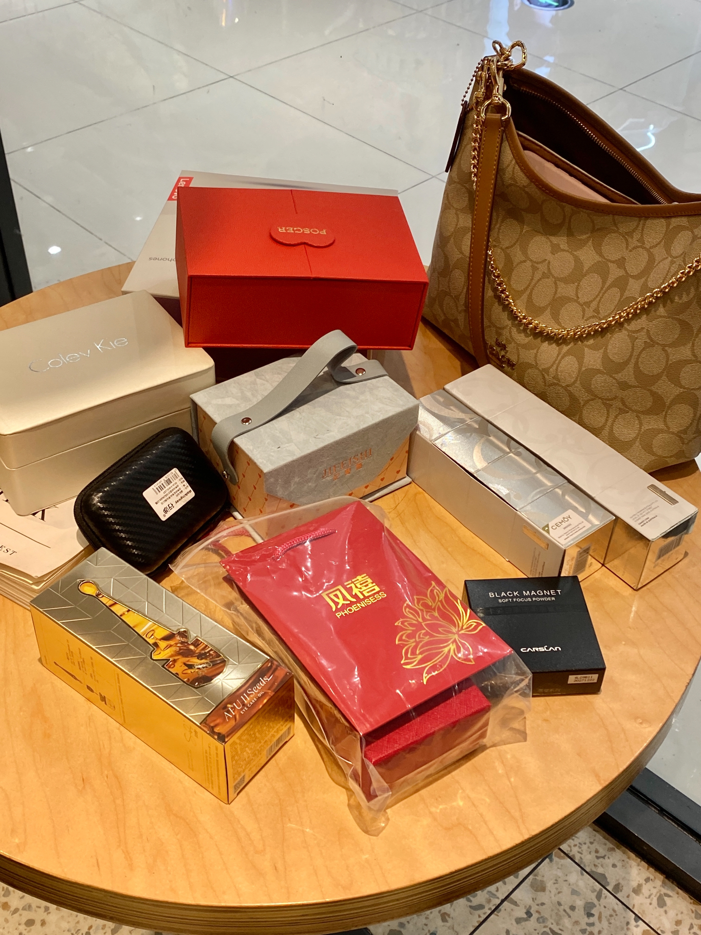 关于得物奢侈品旗舰店的信息 关于得物奢侈品旗舰店的信息（关于得物奢侈品旗舰店的信息有哪些） 奢侈品