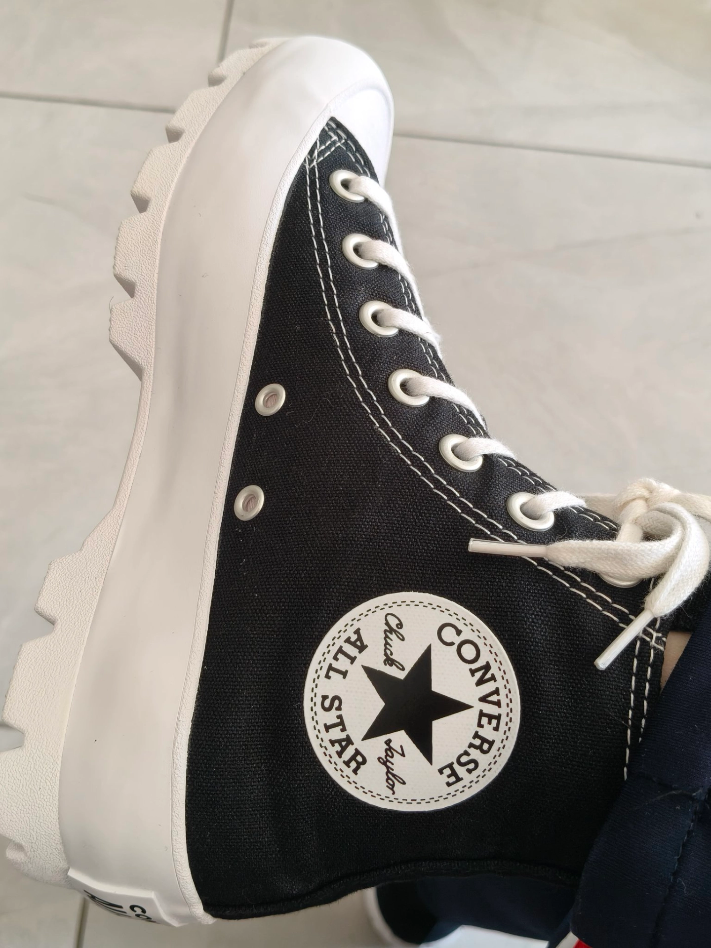 custom review-Конверс Lugged Chuck Taylor All Star Устойчивые к истиранию высокие кеды Женские Черно-белые