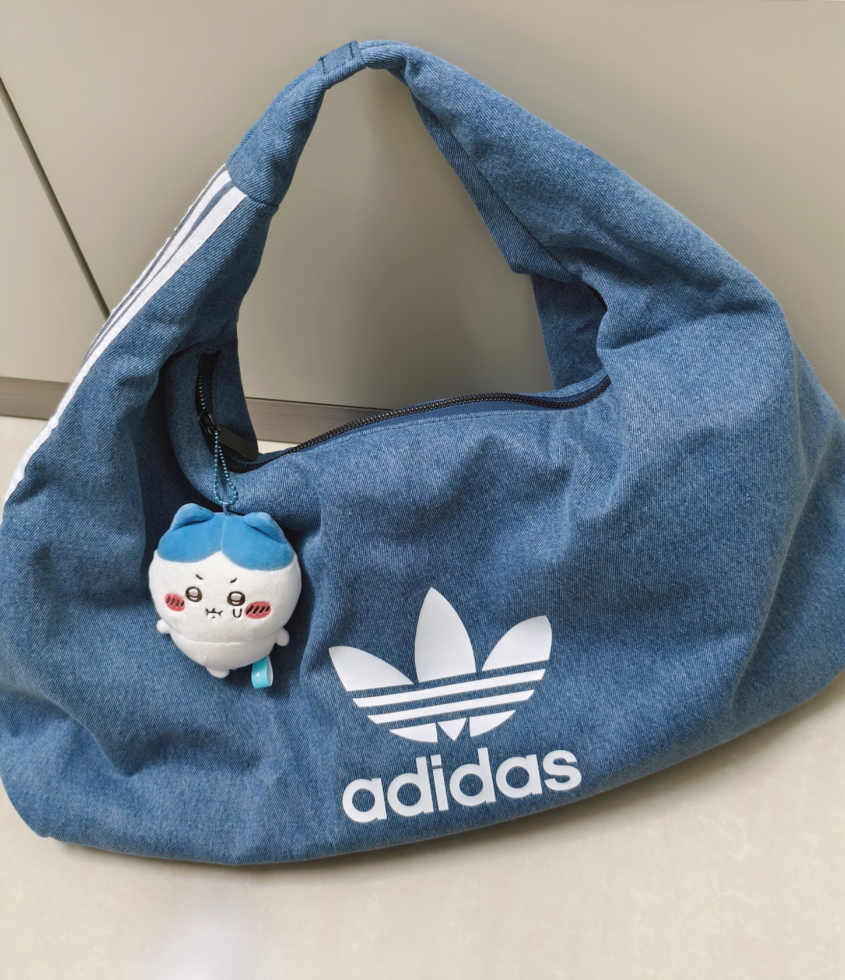 气呼呼小八搭配同色系阿迪云朵包太好看啦