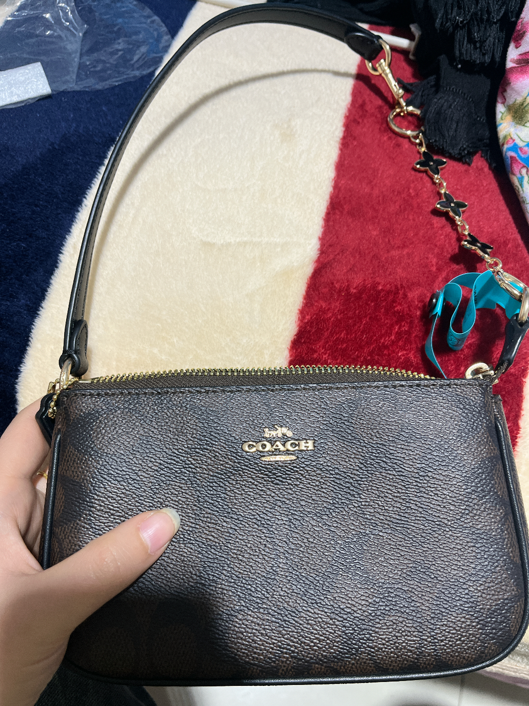 custom review-COACH Nolita Покрытый холст Сумка через плечо Женская Золотая Ореховая Черная