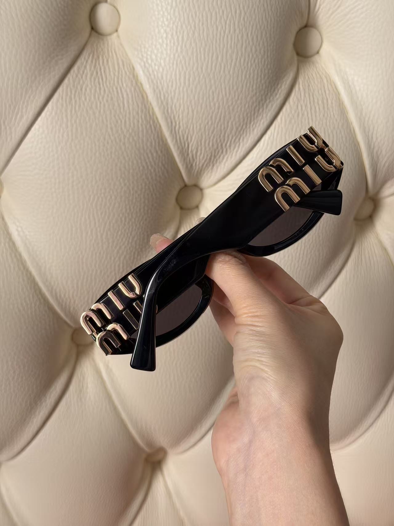 Официальный флагманский магазин России-miumiu дейс