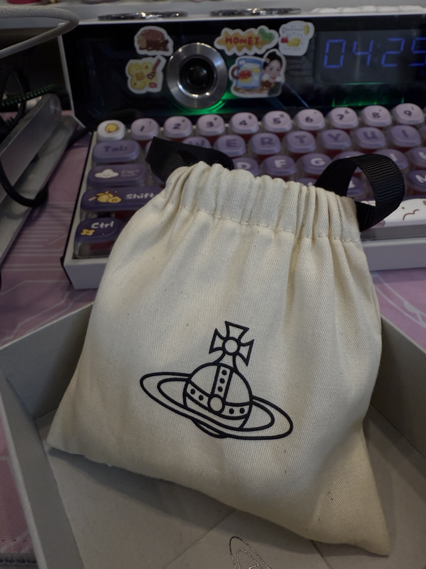 custom review-Вивьен Вествуд Брасс Ожерелья Женские