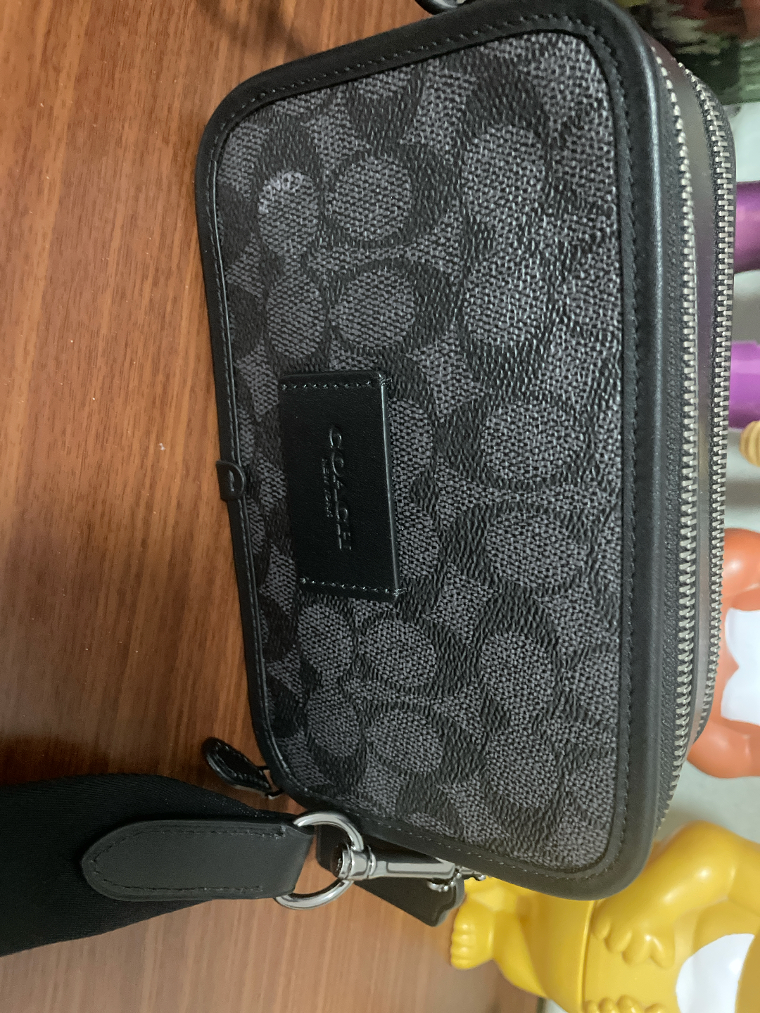 custom review-COACH Wyatt Покрытый холст Сумка через плечо Маленькая Мужская Уголь