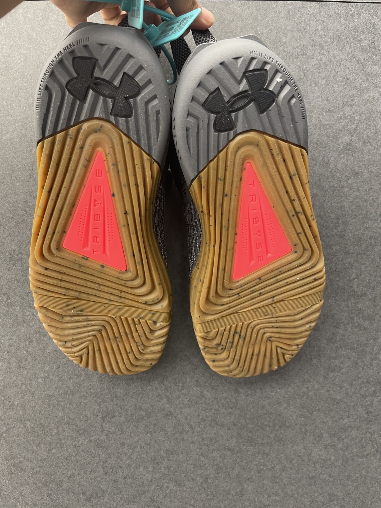 custom review-Under Armour Reign 6 Slip-Resistant Abrasion-Resistant Low-Top Training Shoes Men's Dark Gray Подпись Утеря устойчивость устойчивость к истиранию низкий топ тренировочные кроссовки мужской темно-серый