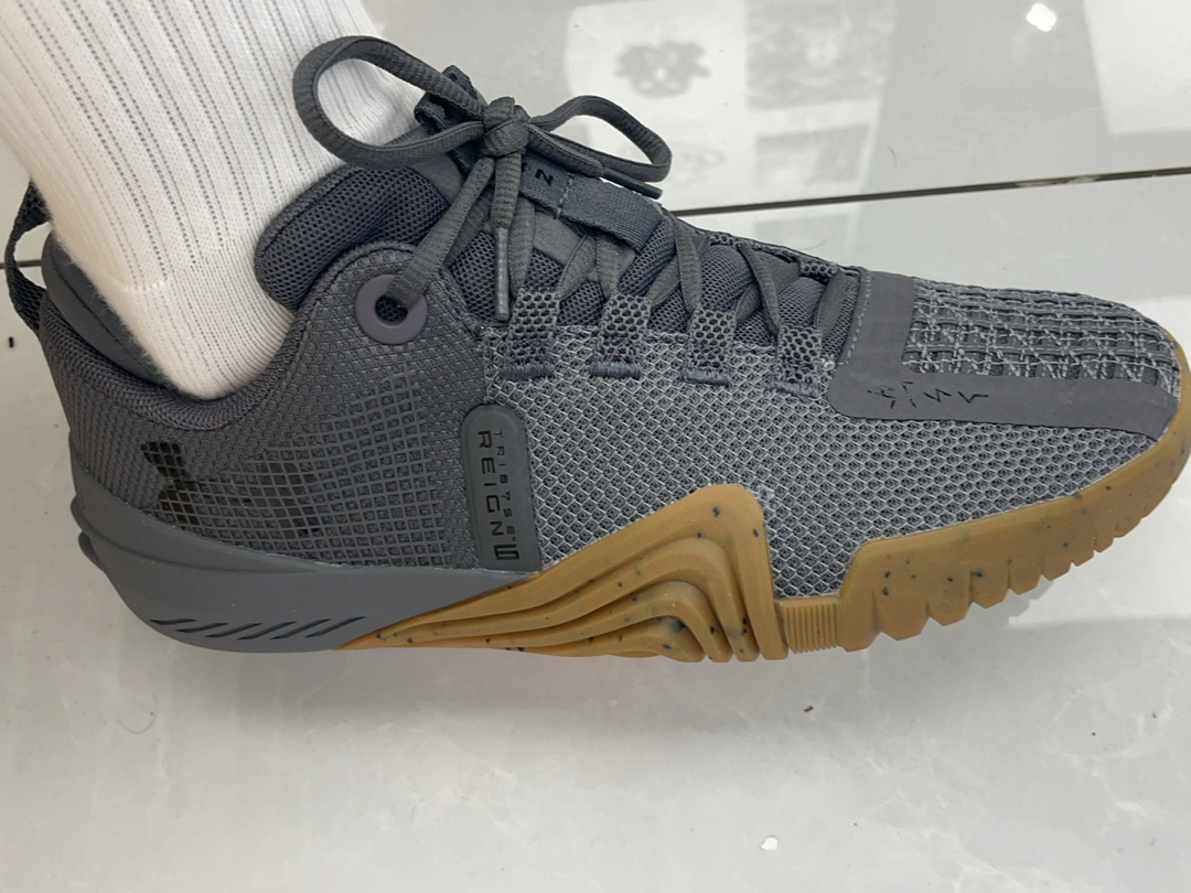 custom review-Under Armour Reign 6 Slip-Resistant Abrasion-Resistant Low-Top Training Shoes Men's Dark Gray Подпись Утеря устойчивость устойчивость к истиранию низкий топ тренировочные кроссовки мужской темно-серый