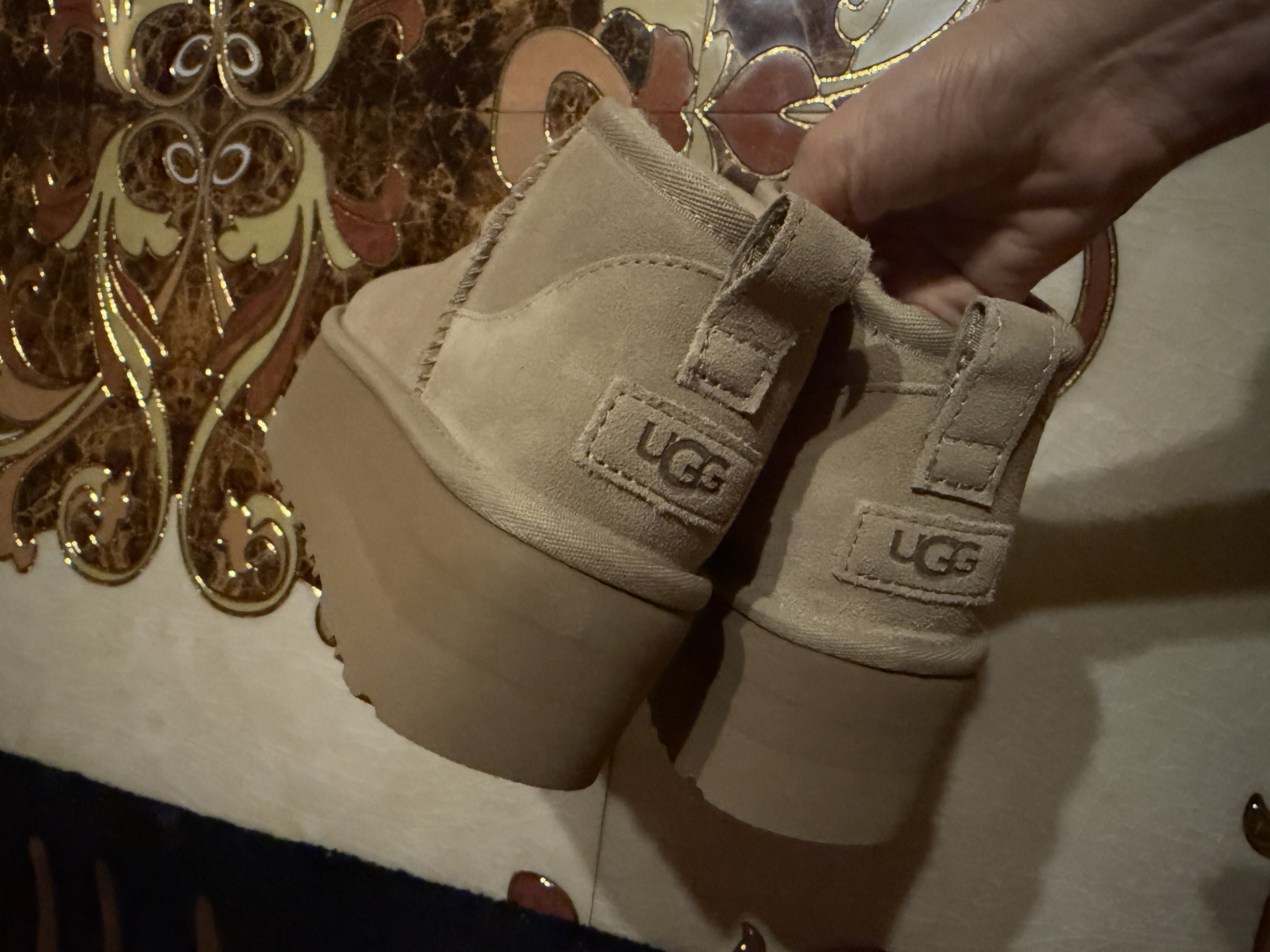 custom review-UGG Термические противоскользящие ботинки для снега женские песочного цвета 9 см