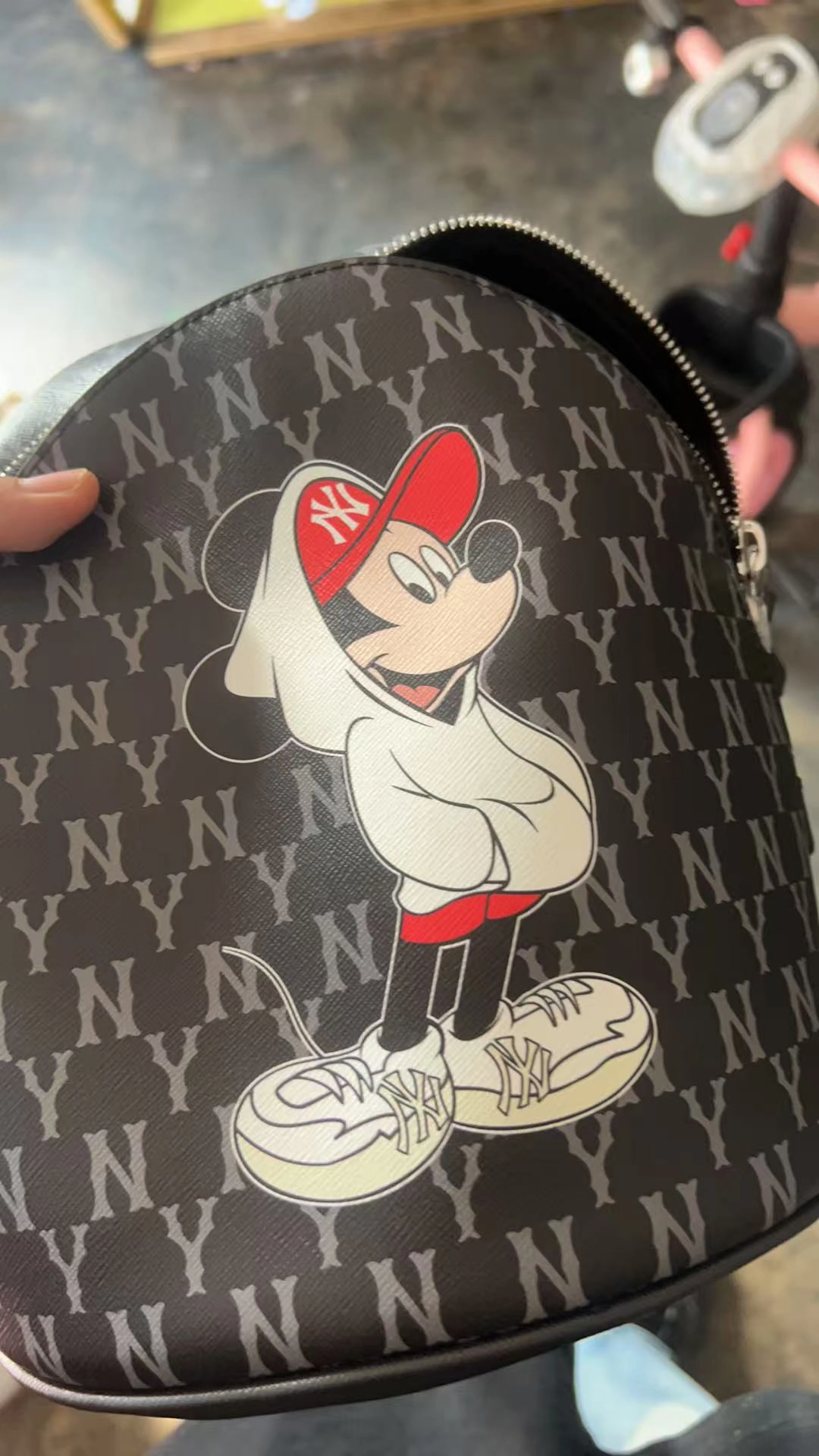 custom review-MLB Disney Коллаборация Искусственная кожа Полиэстер Рюкзак мини Унисекс Бежевый Черный