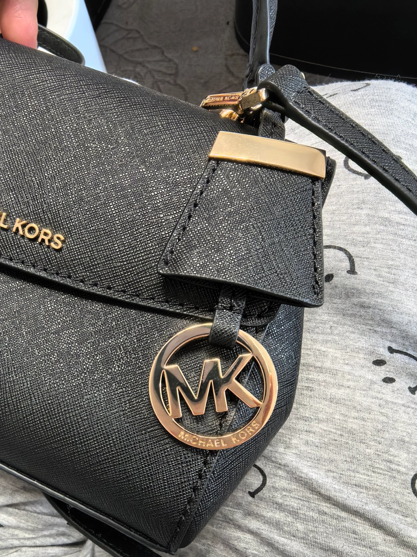 custom review-MICHAEL KORS MK Ava Коровья кожа Спилок Сумка через плечо Сумка Женская Чисто черная