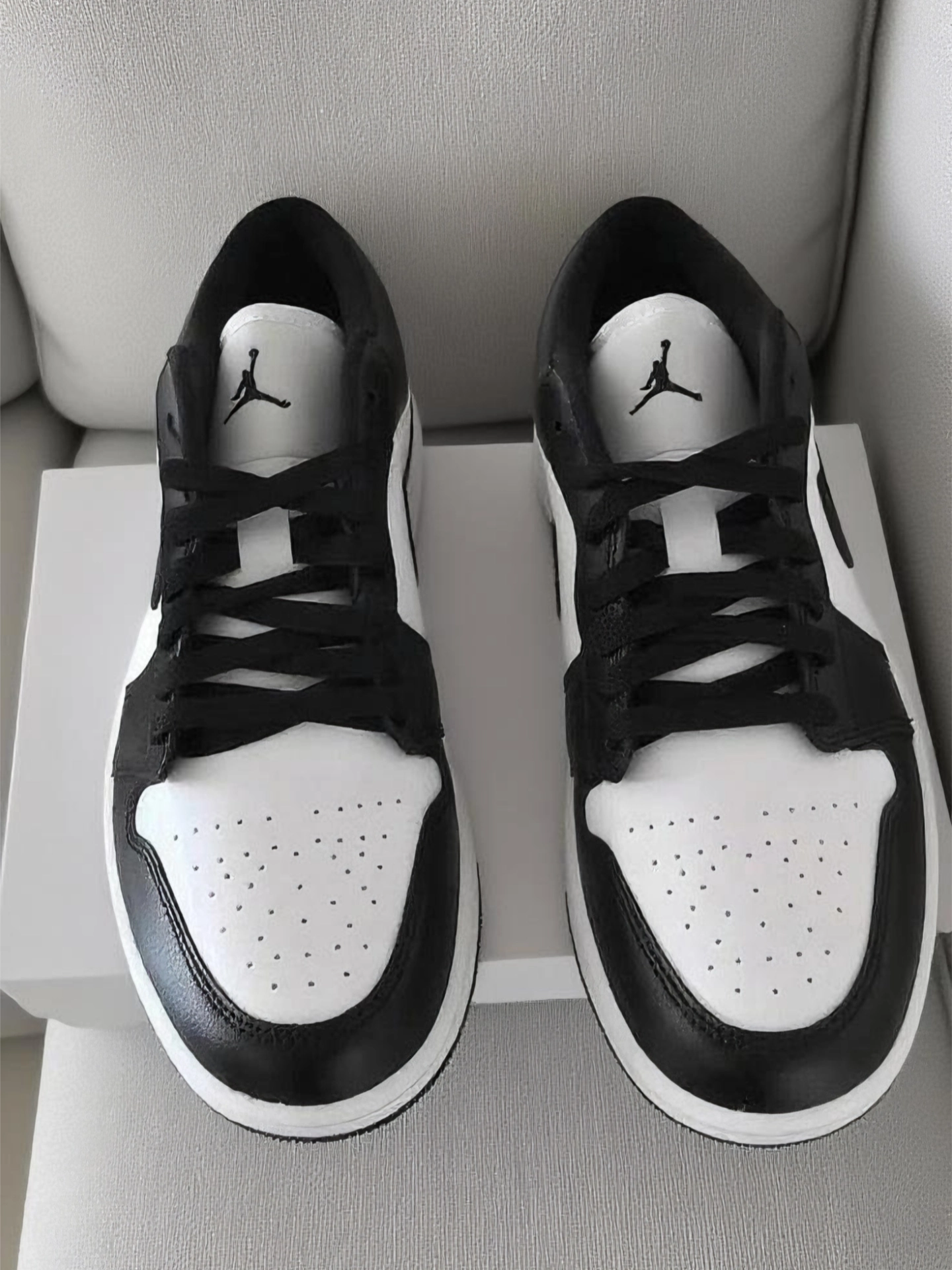 aj1 low 黑白 = 衣柜百搭钥匙🔳