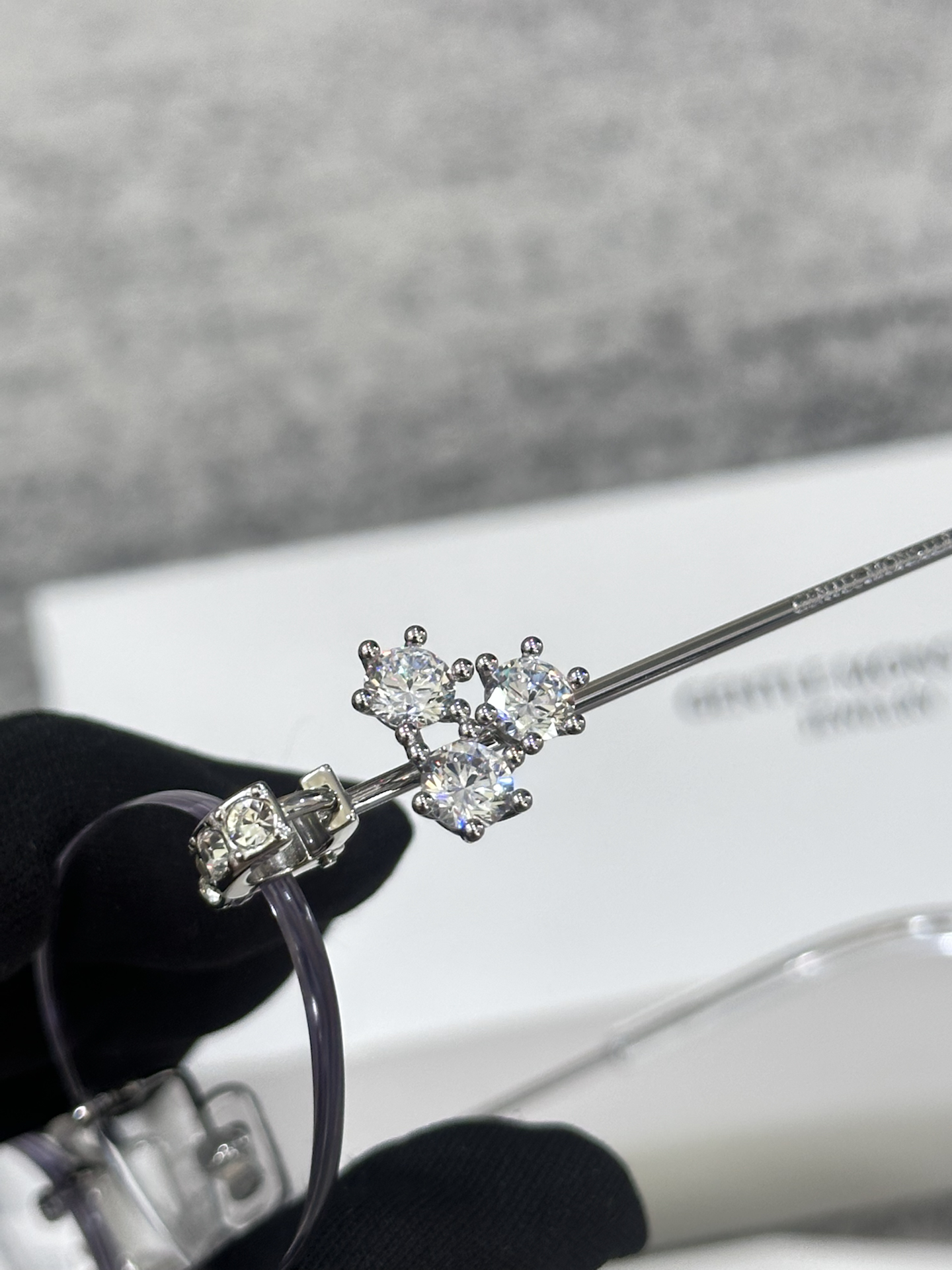 custom review-GENTLE MONSTER Металл Драгоценный камень Овал Оправы для очков Унисекс Серебряный