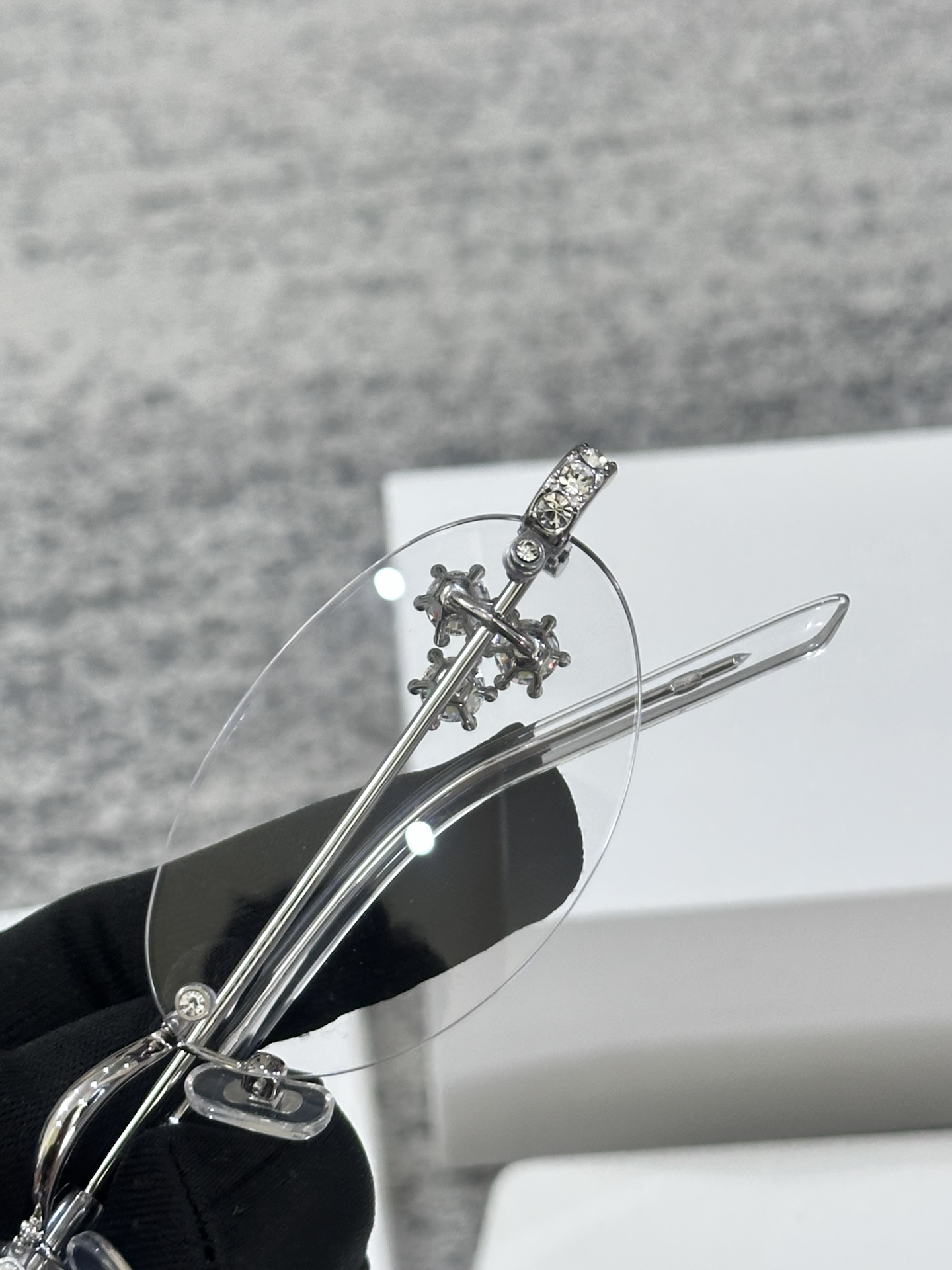 custom review-GENTLE MONSTER Металл Драгоценный камень Овал Оправы для очков Унисекс Серебряный