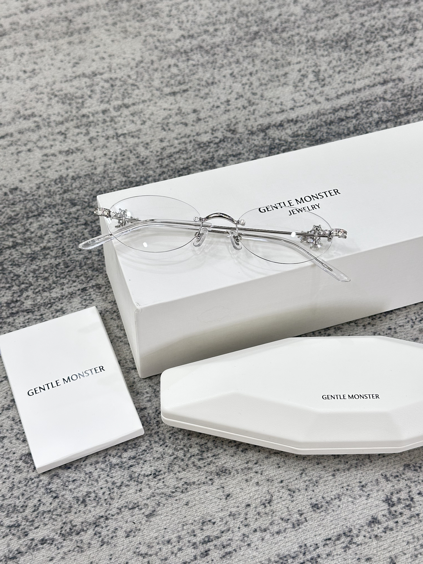 custom review-GENTLE MONSTER Металл Драгоценный камень Овал Оправы для очков Унисекс Серебряный