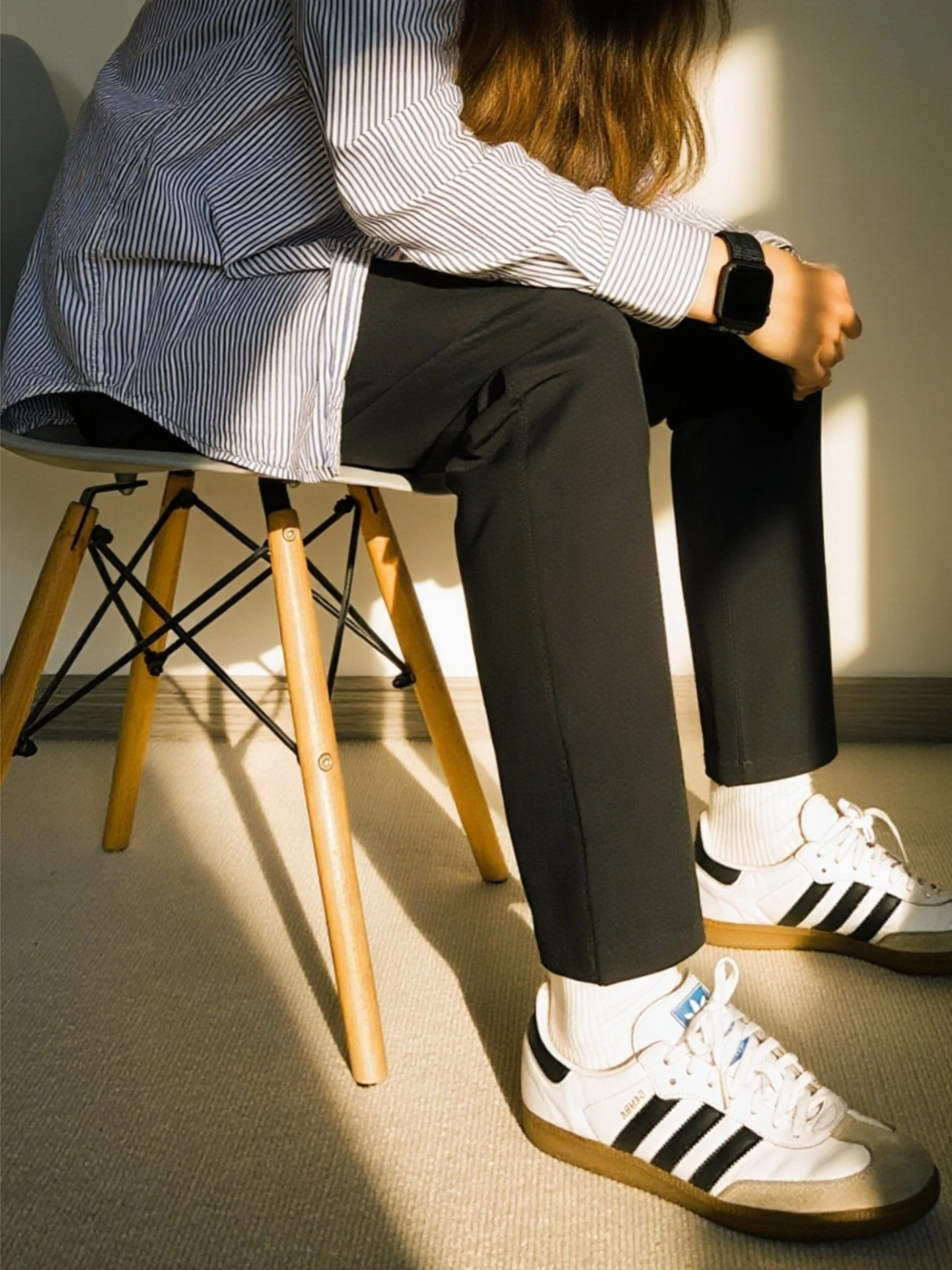 adidas三叶草这双黑白德训鞋,好看好穿还百搭,难怪这么能打