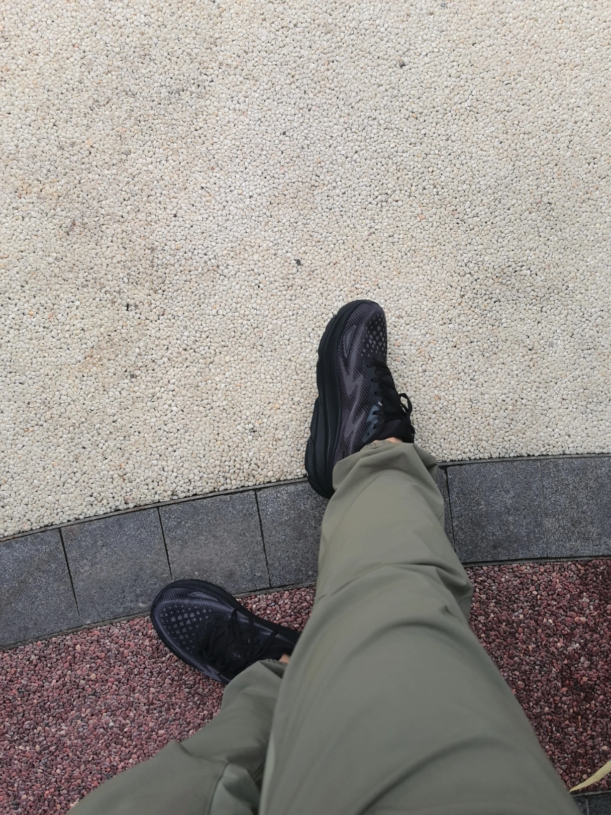custom review-HOKA ONE ONE Clifton 9 Комфортная ткань Амортизация Устойчивость к истиранию Дышащий Низкий верх