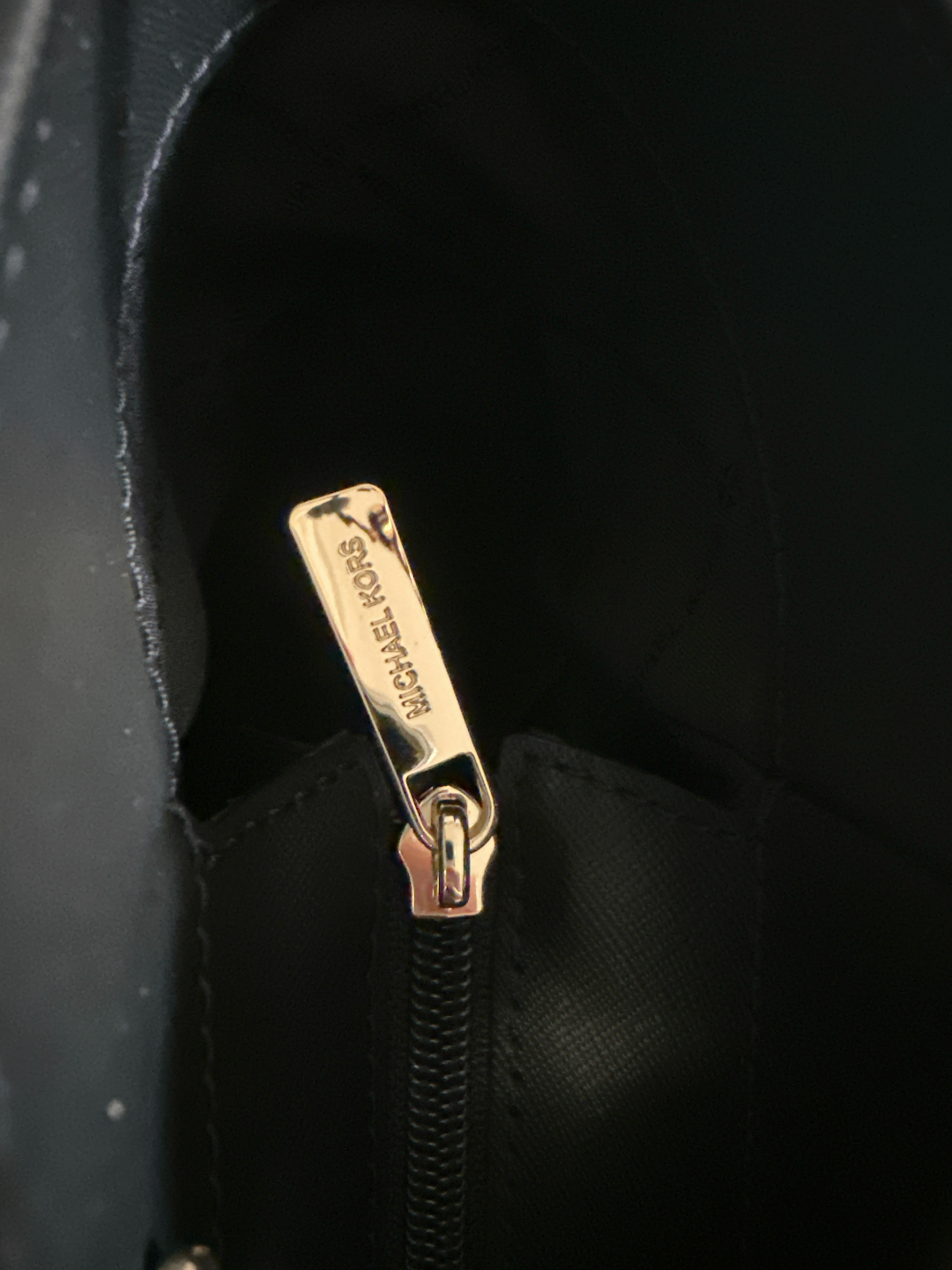 custom review-MICHAEL KORS Jet Set TravelMICHAEL KORS Handbag Collection Сумка из коровьей кожи сумка через плечо женская чисто черная