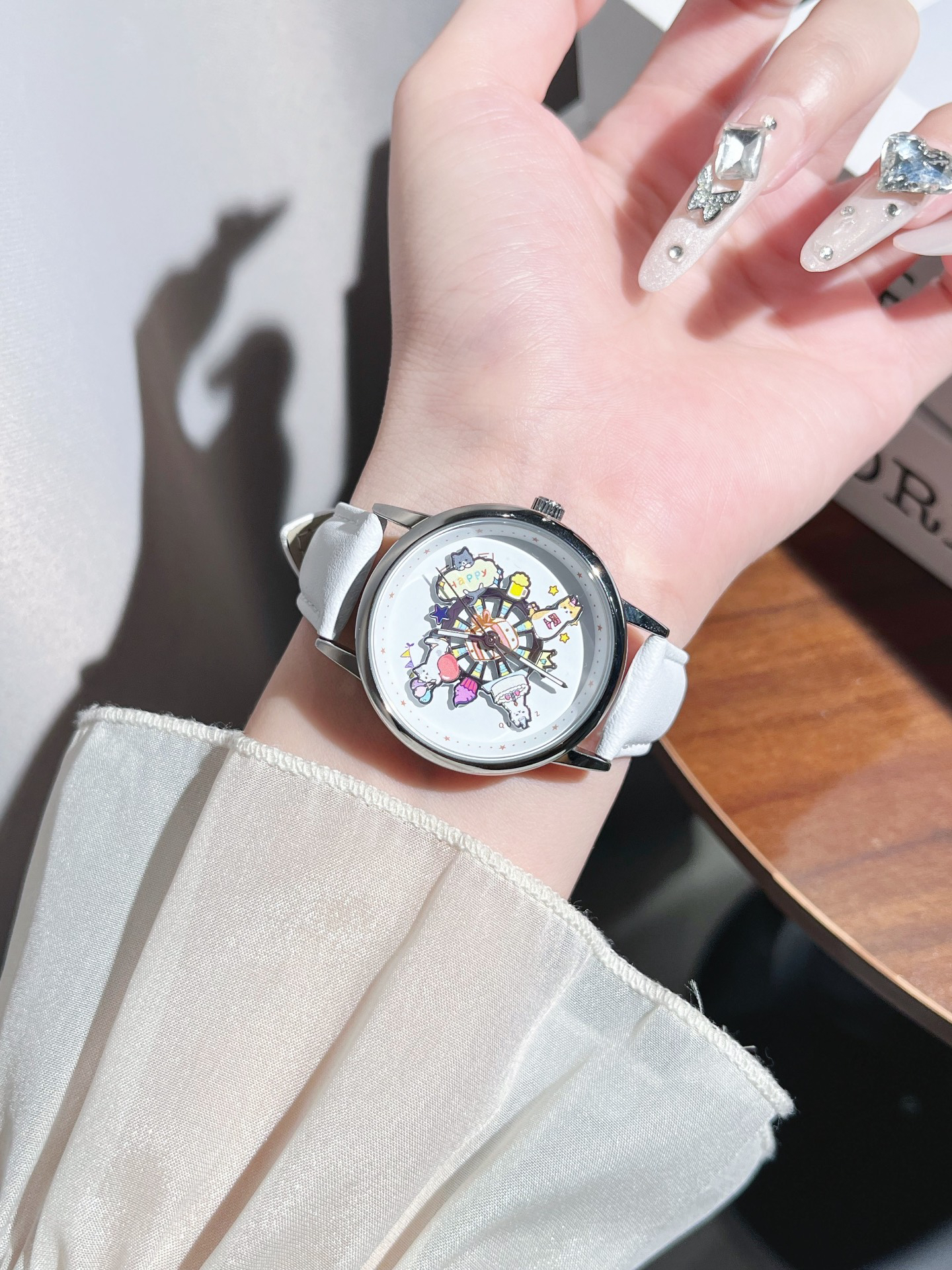 可爱卡通旋转手表