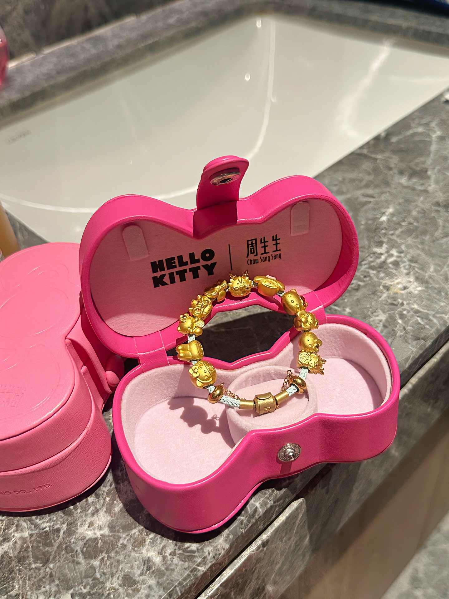 女大学生攒金日记 黄金kitty