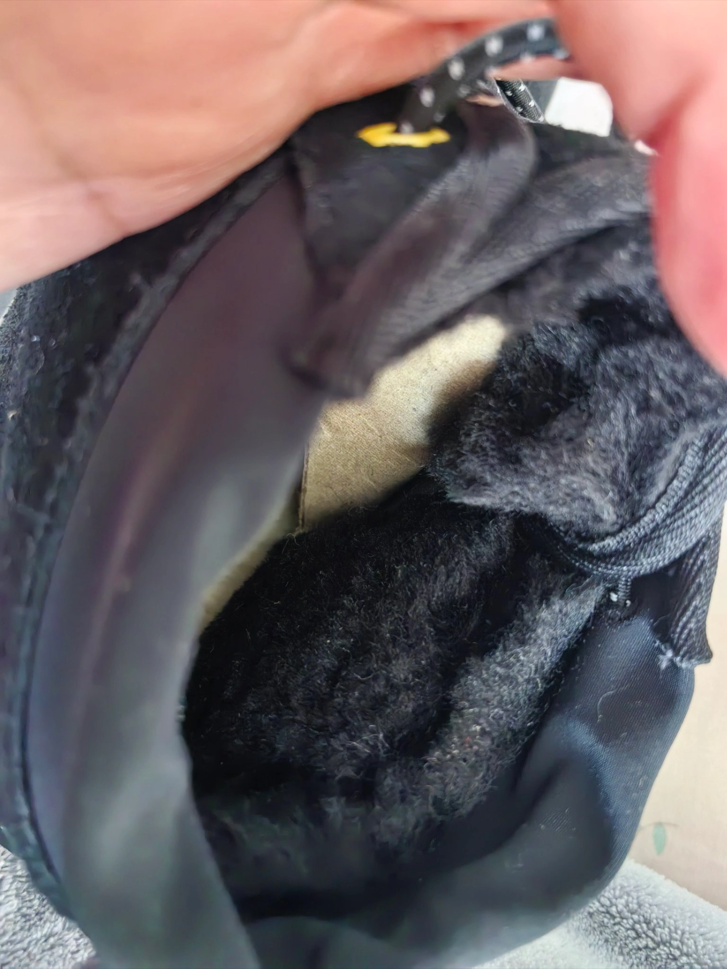 custom review-UGG Neumel Weather Hybrid Slip-resistant Short Snow Boots