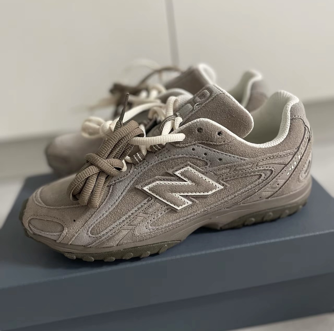 custom review-New Balance 204L Амортизация устойчивость к истиранию покрытие поддержка легкий низ повседневная обувь унисекс светлый умбра