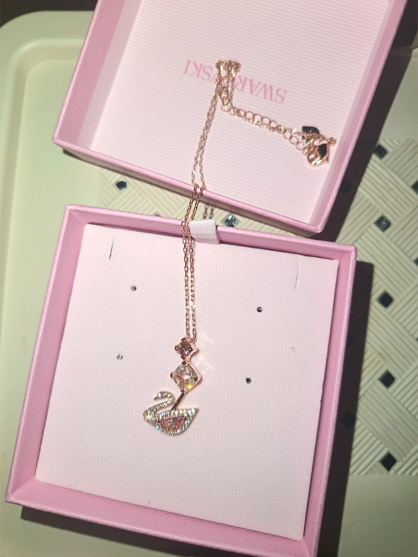 custom review-Swarovski Ожерелья Женские Розовые