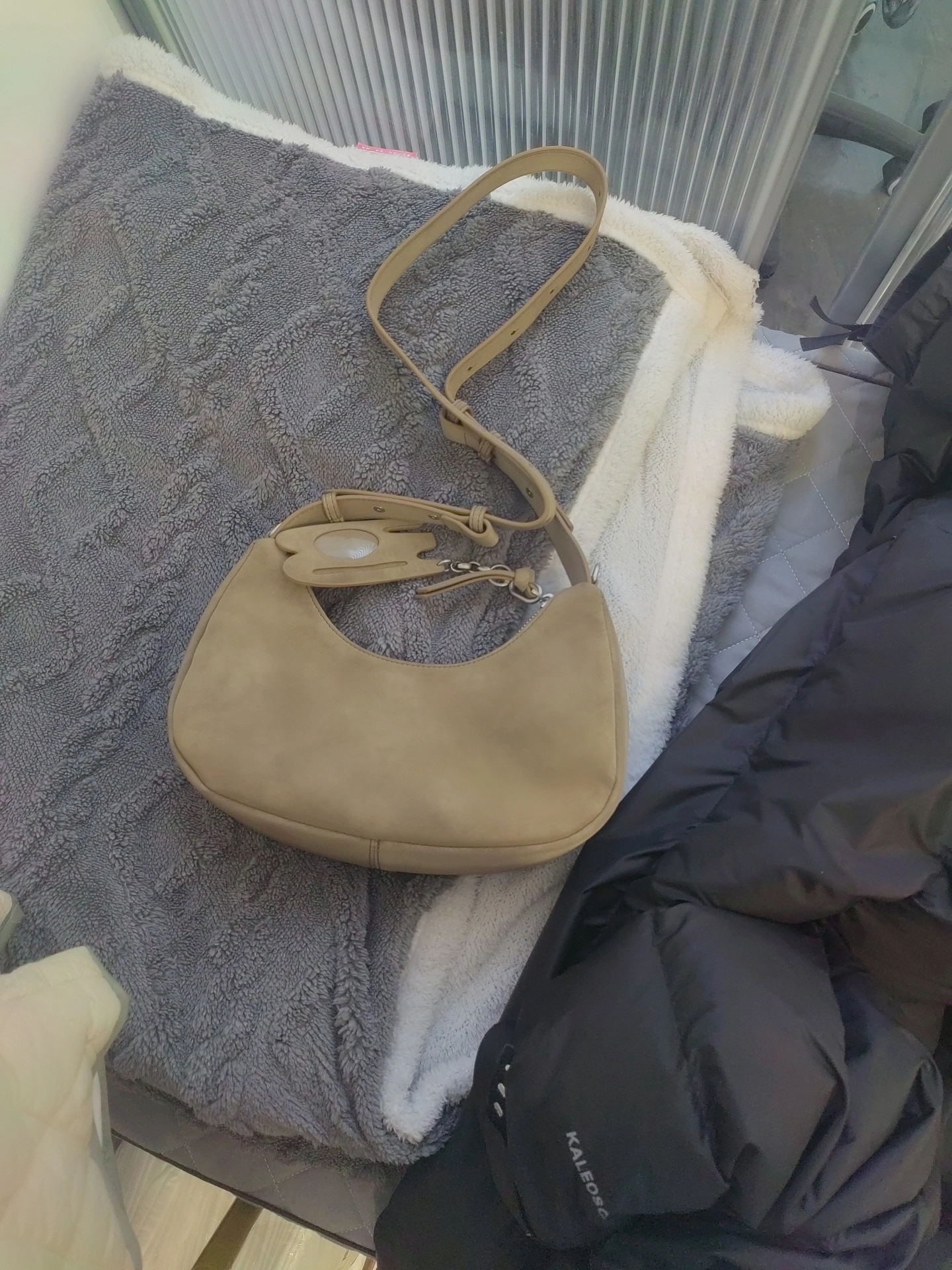 custom review-Crying Center ПУ (полиуретан) Сумка через плечо Сумка на плечо Женская