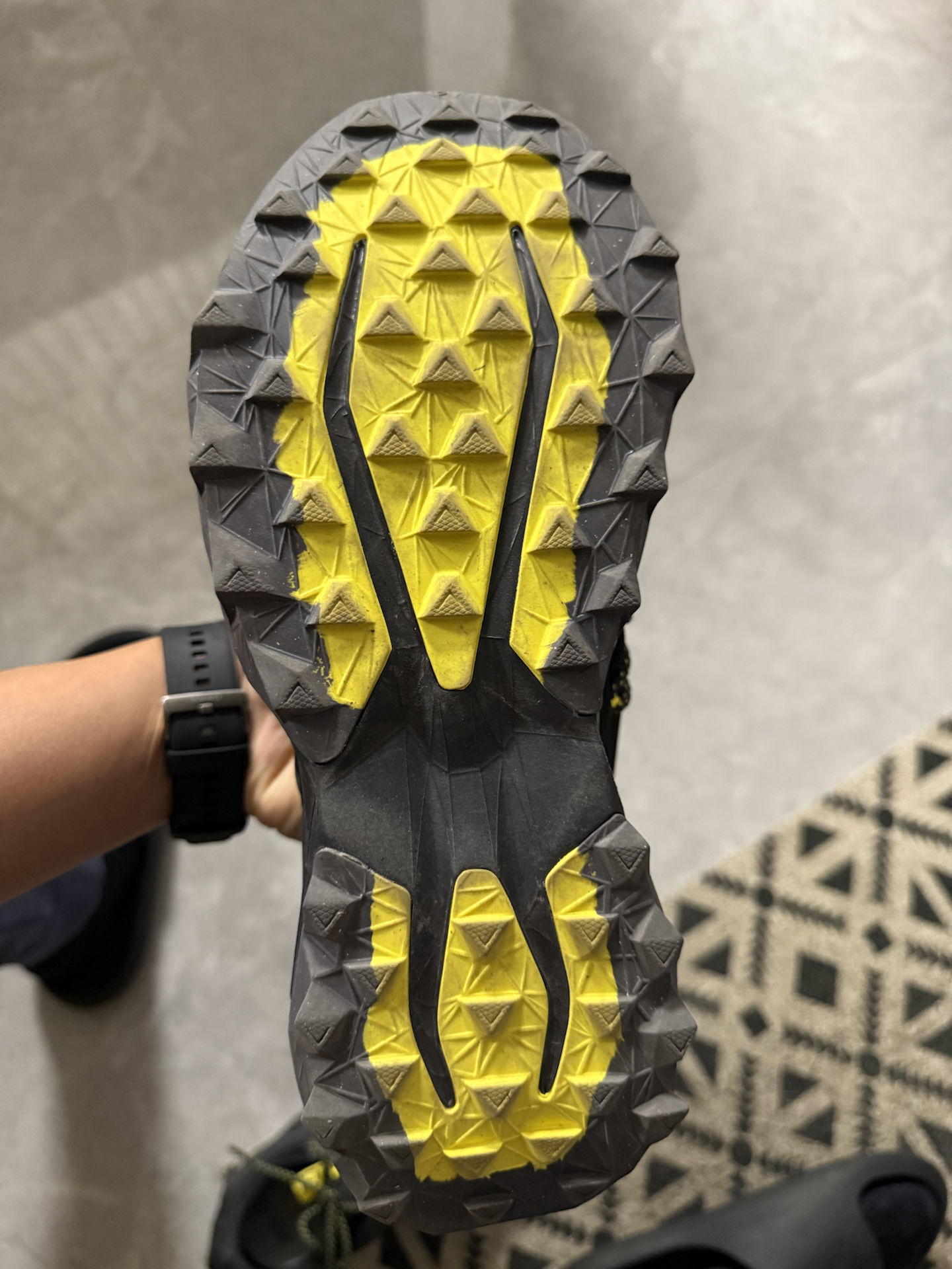 custom review-New Balance NB Tektrel Водонепроницаемое покрытие Отскок Низкие кроссовки для бега по пересеченной местности Мужские Черные Желтые