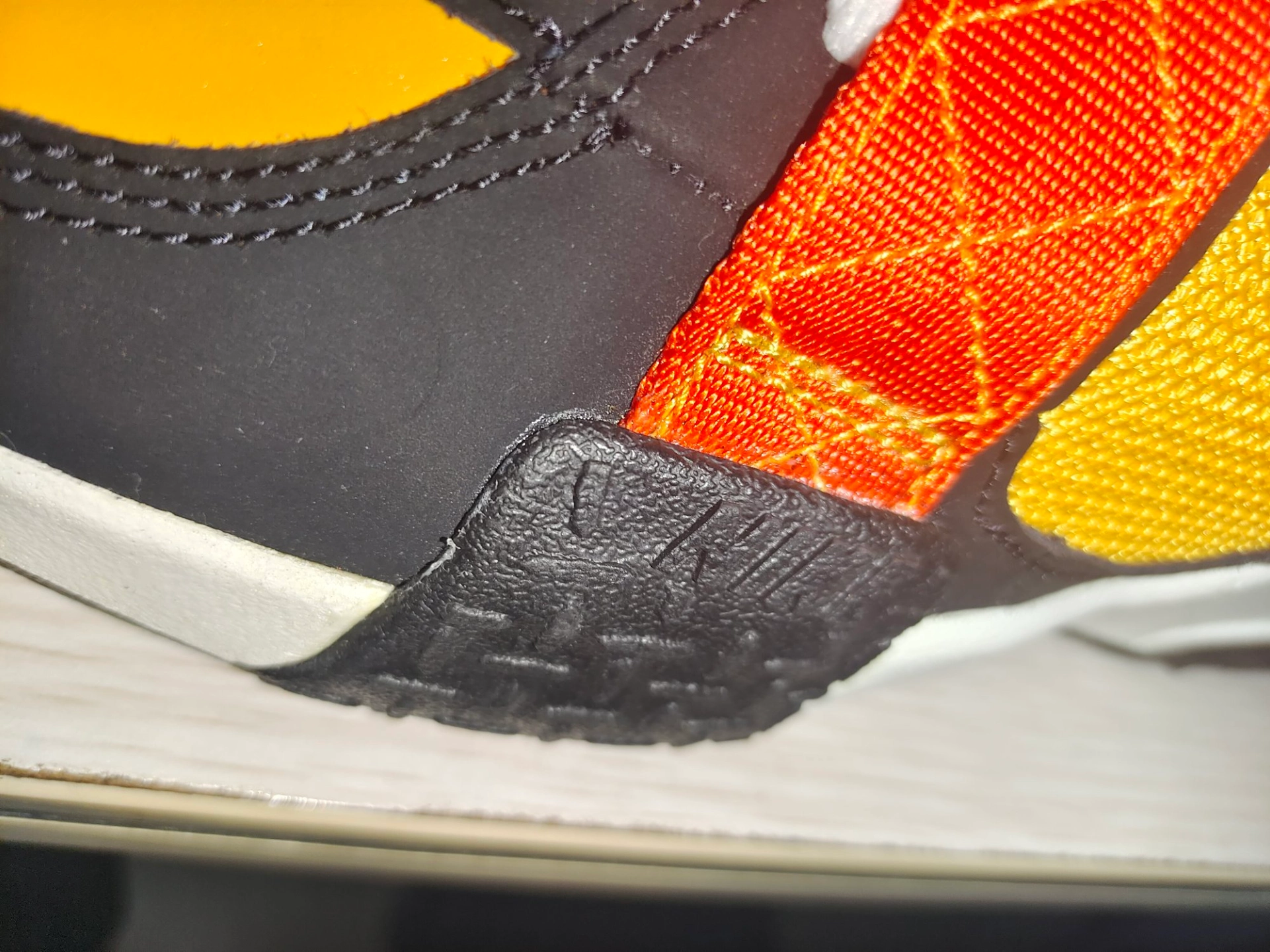 custom review-Nike Air RAID Raygun Амортизация Противоскользящий Аbrasion Resistant Покрытие Поддержка Легкий MID Верх