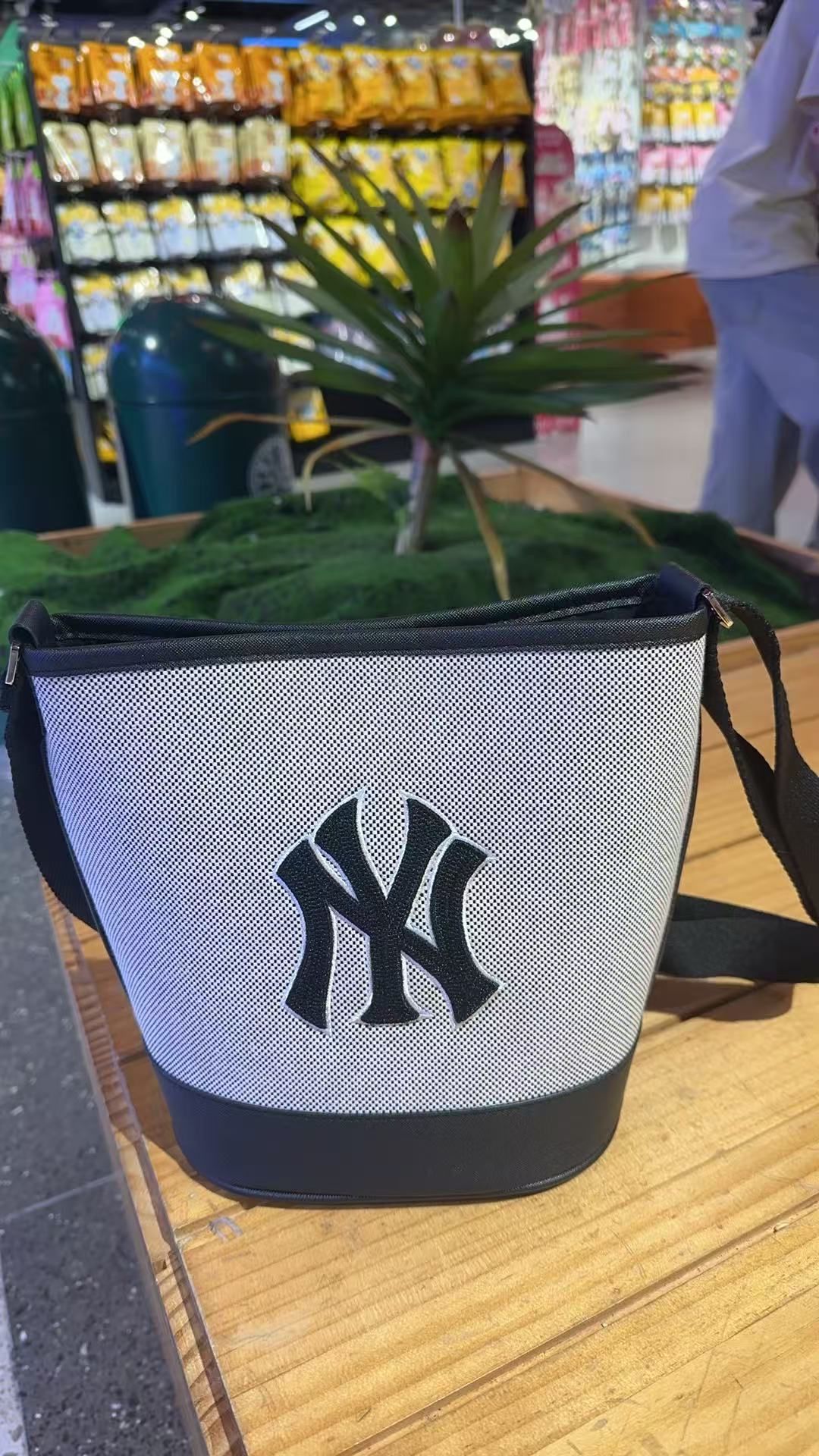 今天背mlb逛万达