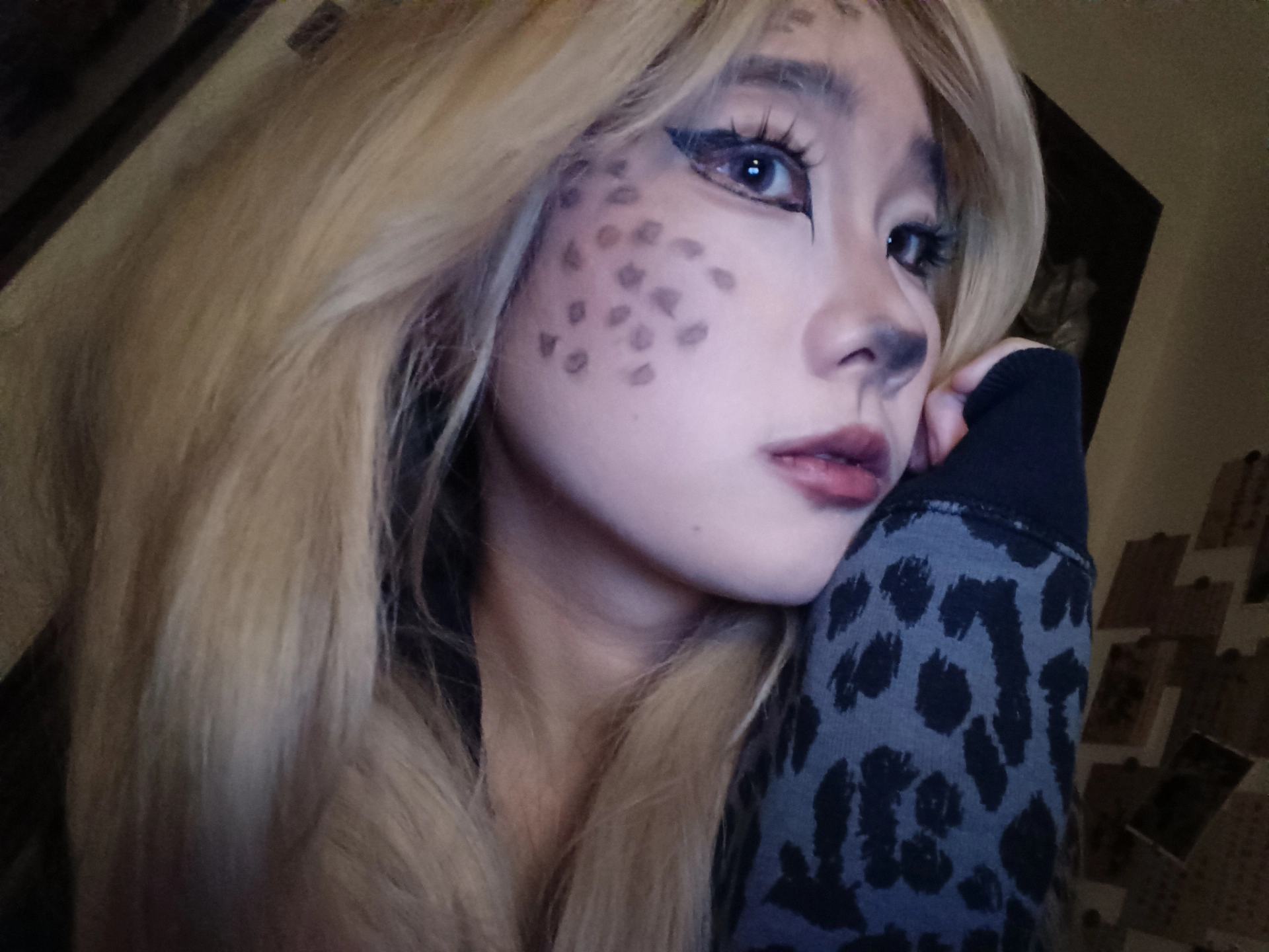 新学的豹子仿妆,大家看看怎么样