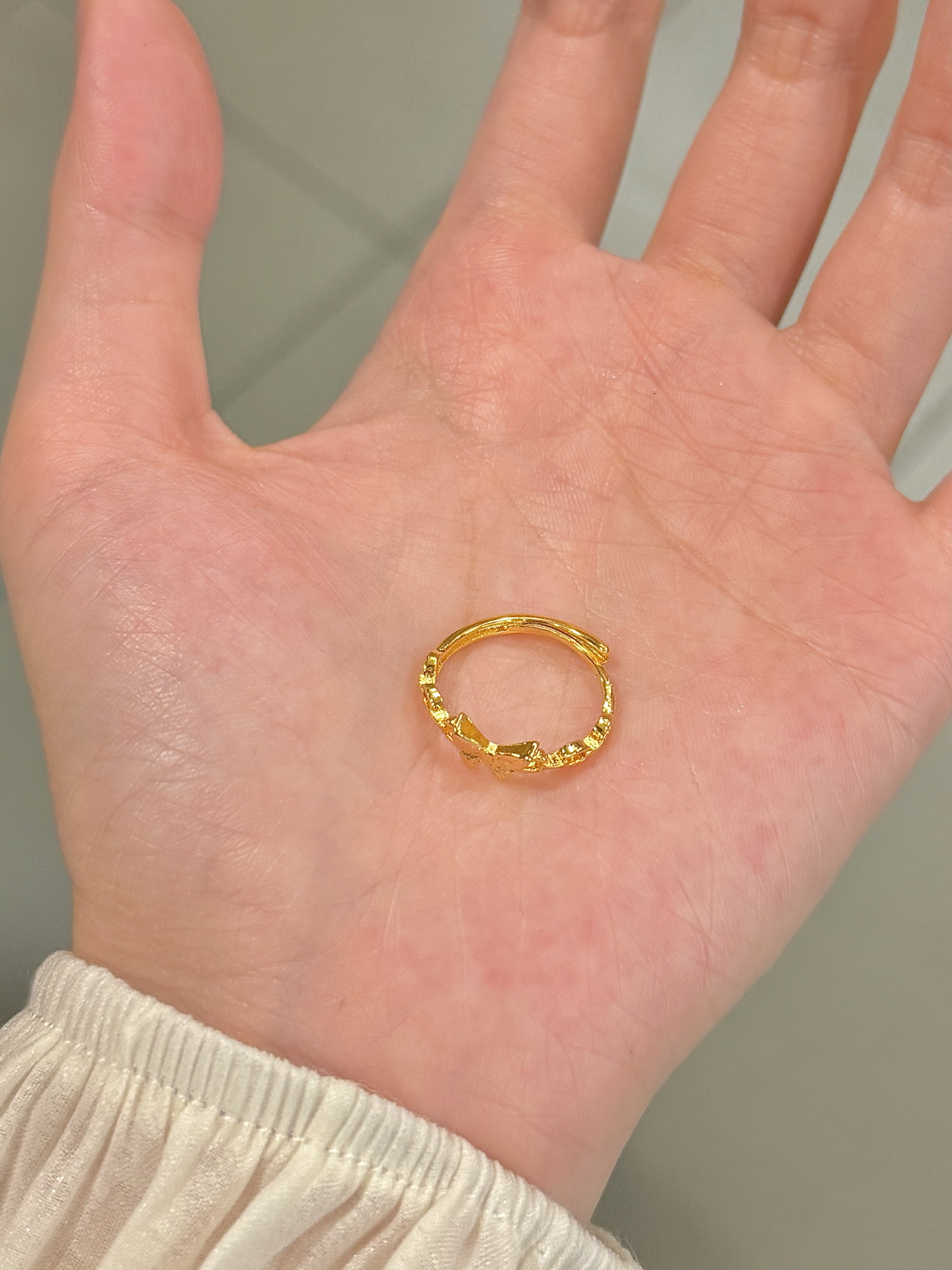 1.4克黄金蝴蝶戒指通勤戴也合适吧?