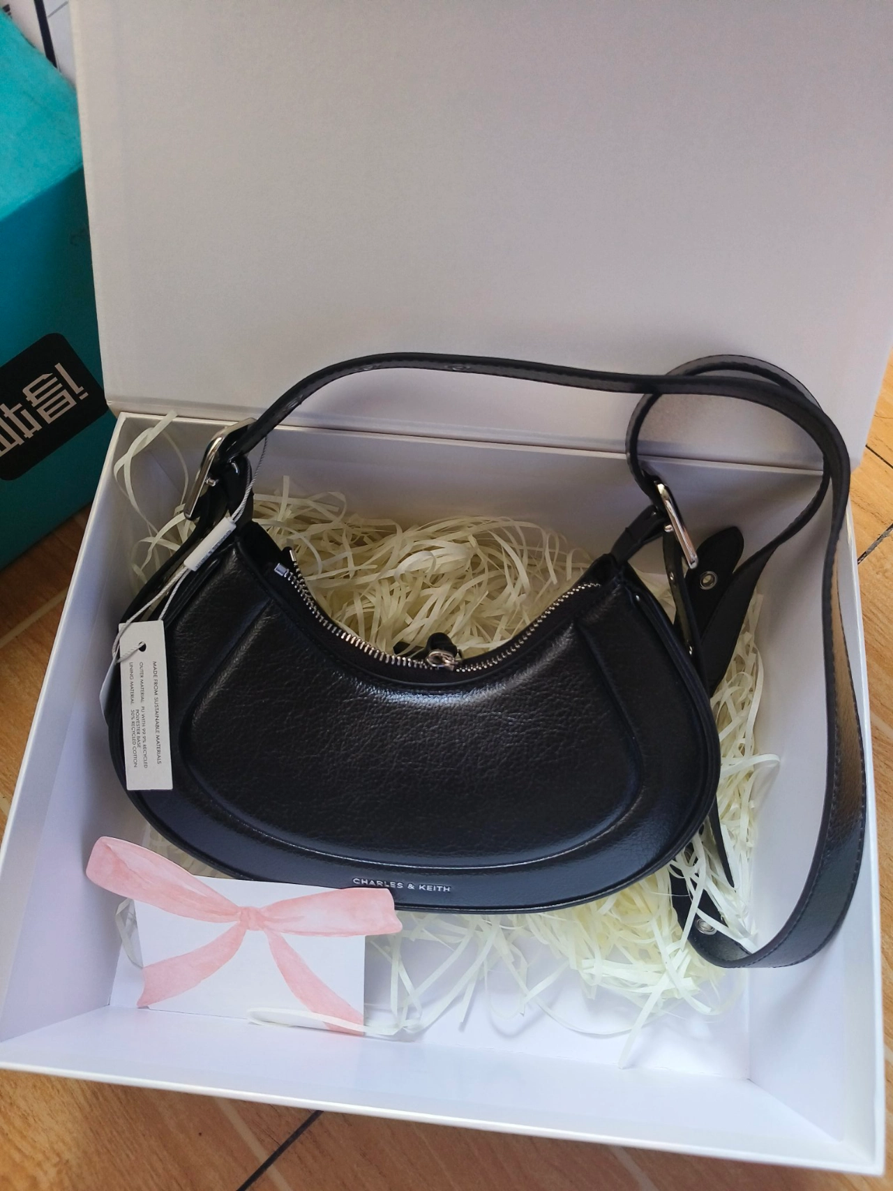 custom review-CHARLES KEITH ПУ (полиуретан) Сумка через плечо Маленькая Женская Многоцветная