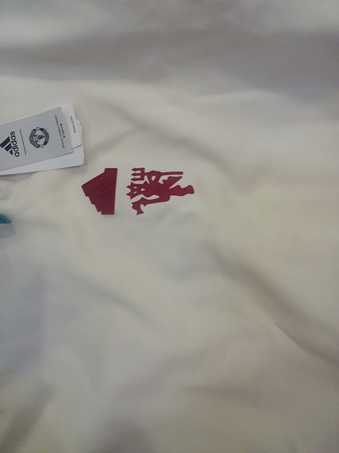 custom review-Adidas MANCHESTER UNITED THEATRE OF DREAMS Сливочный Мужской Свитшот