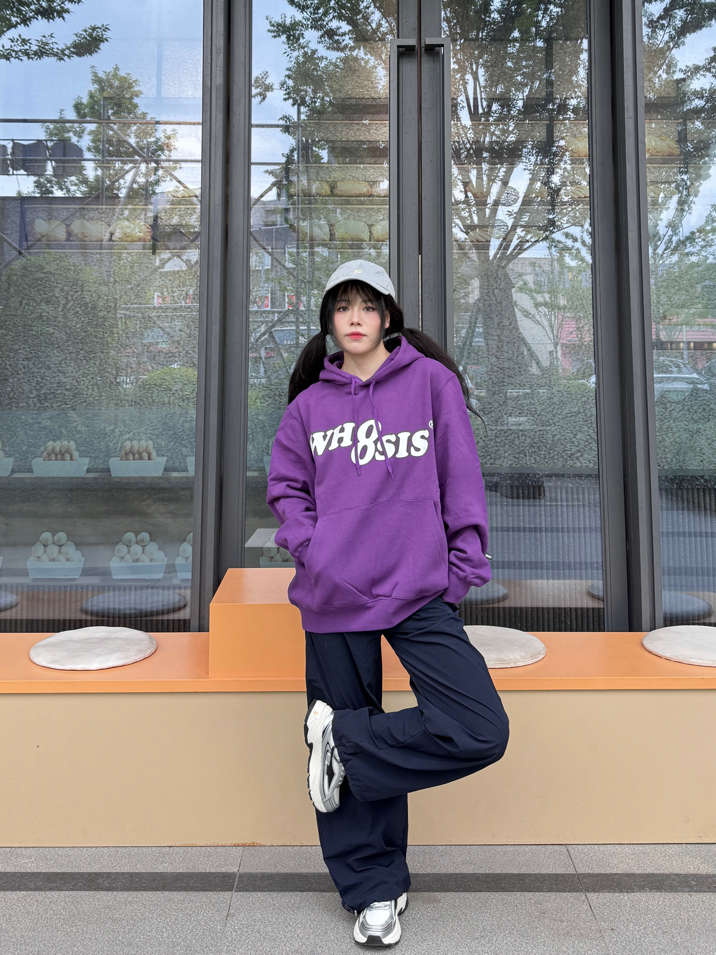 潮牌紫色连帽卫衣