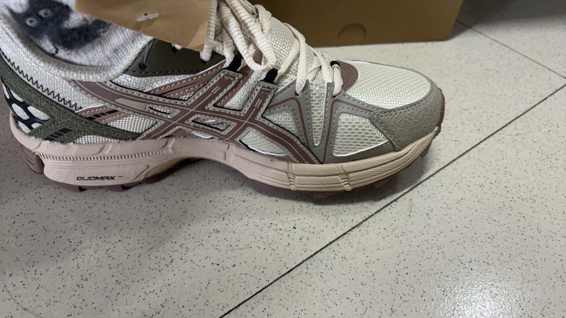 custom review-Asics Гель Kahana 8 Устойчивый к абразиву Дышащий Верх Низкие Кроссовки для Трейла Беговые Женские Серый Красный