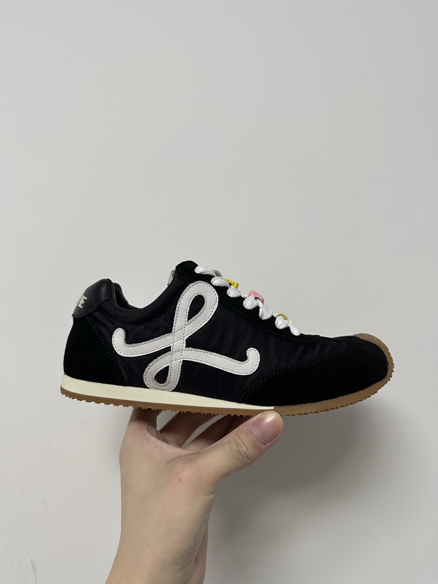 loewe罗意威 ballet runner 2.0尼龙牛皮革 圆头系带 德训鞋