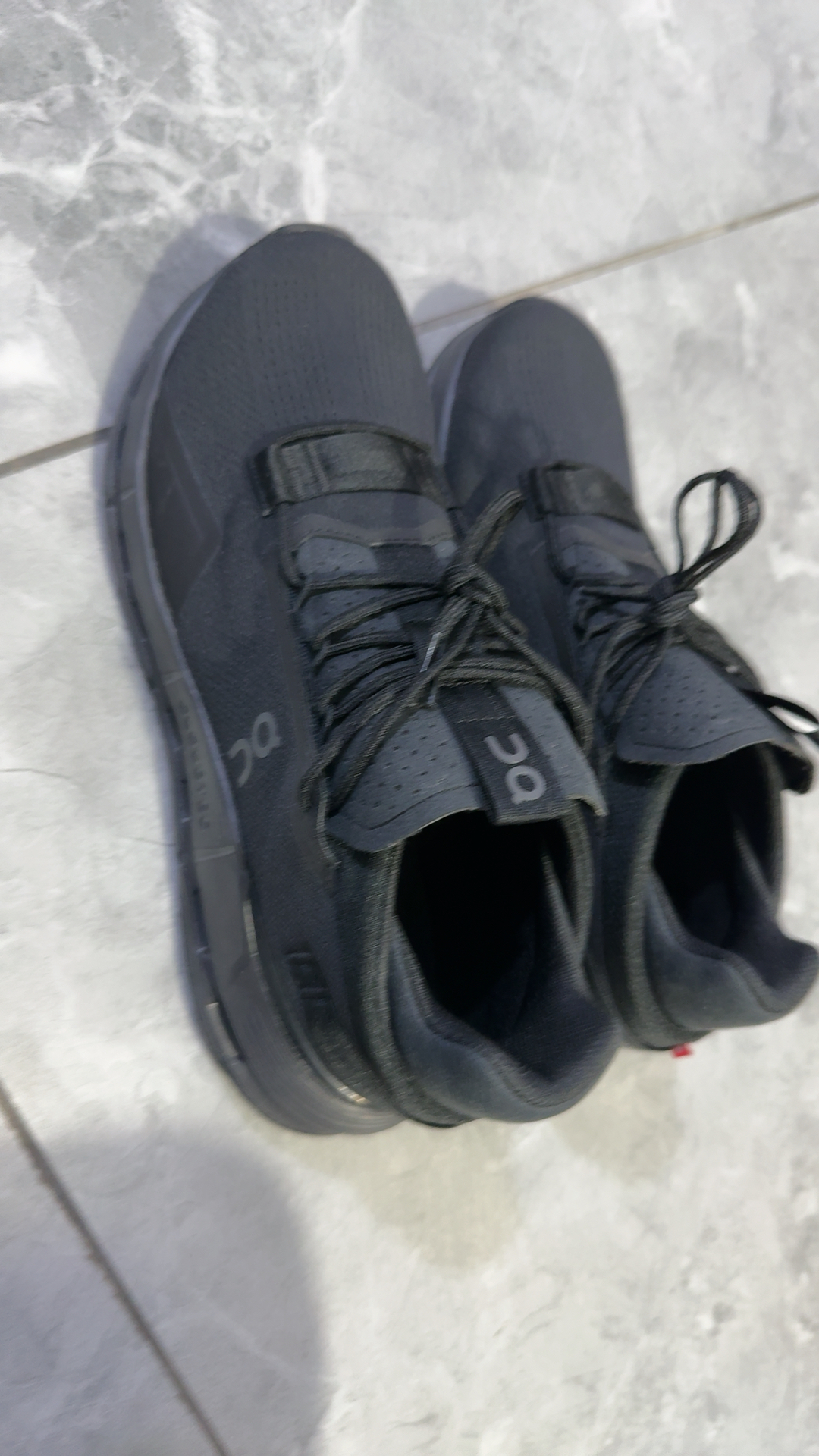 custom review-On Cloudnova 2 Дышащая Поддержка Низкий Топ Повседневный Городской Коммутирование Беговые кроссовки Мужской Черный