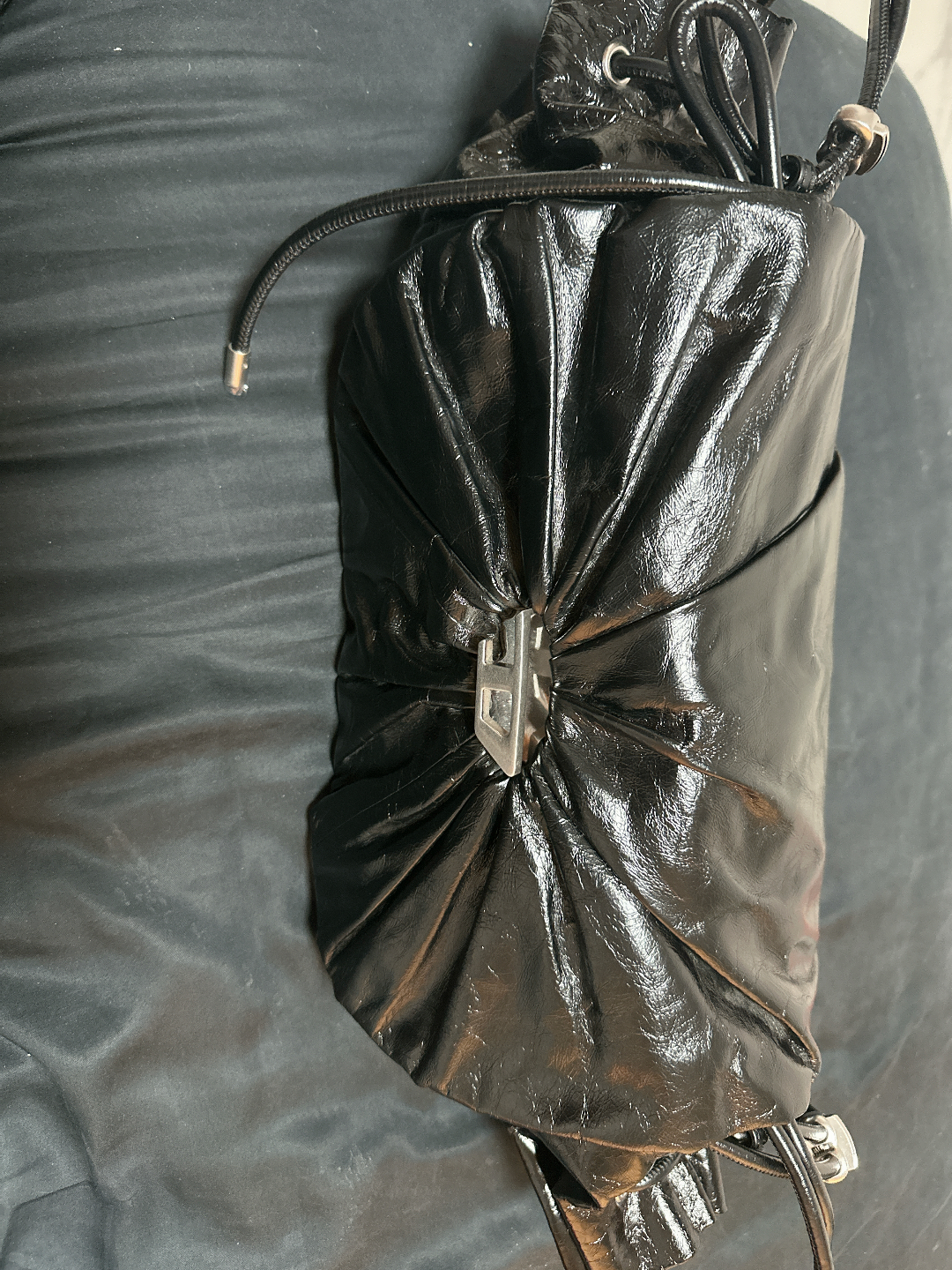 custom review-DIESEL Телячья кожа Сумка Сумка через плечо Средняя Женская Черная