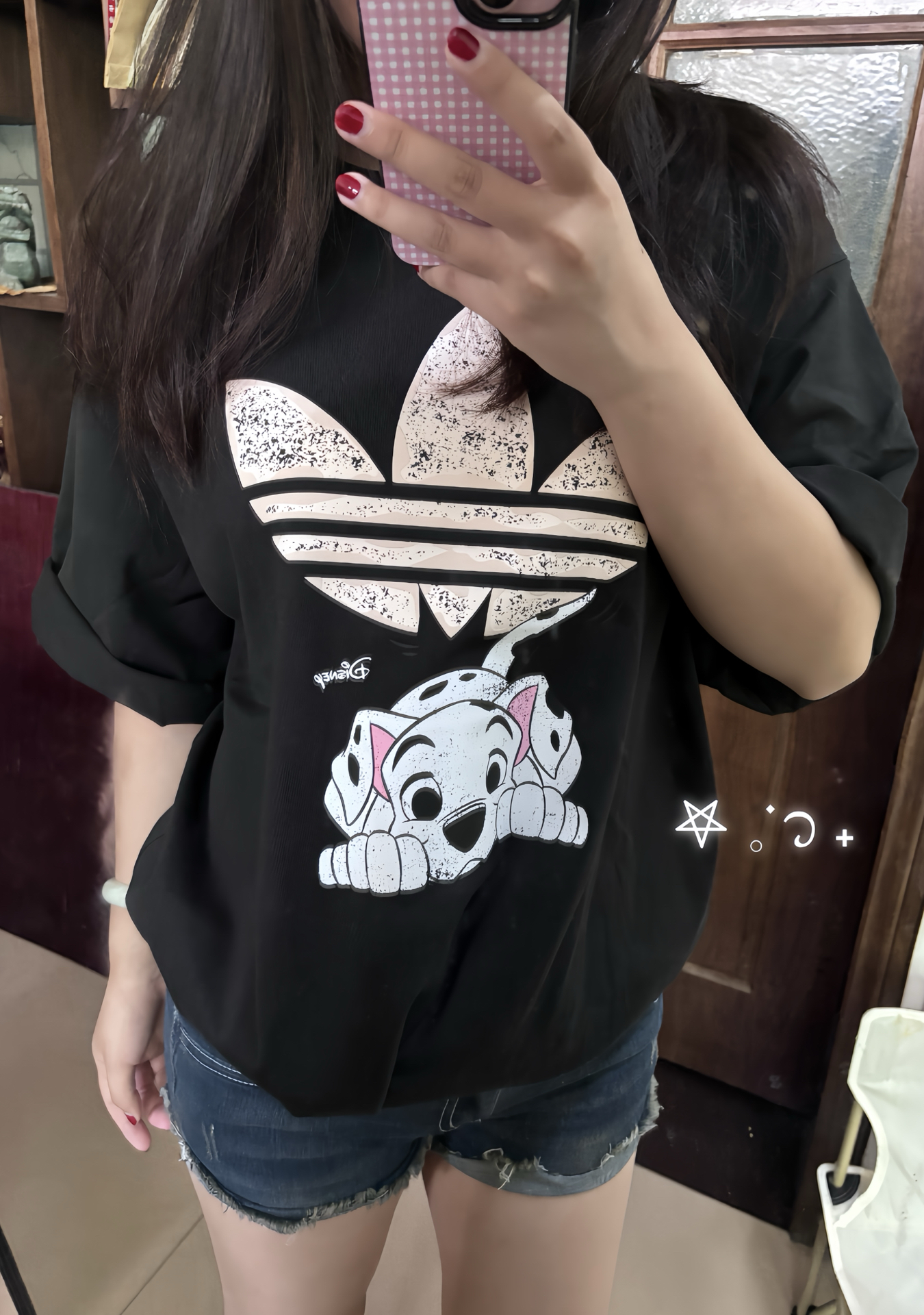 可爱又带点俏皮的气质 喜欢的不要错过哦#阿迪达斯宝藏短袖 #adidas