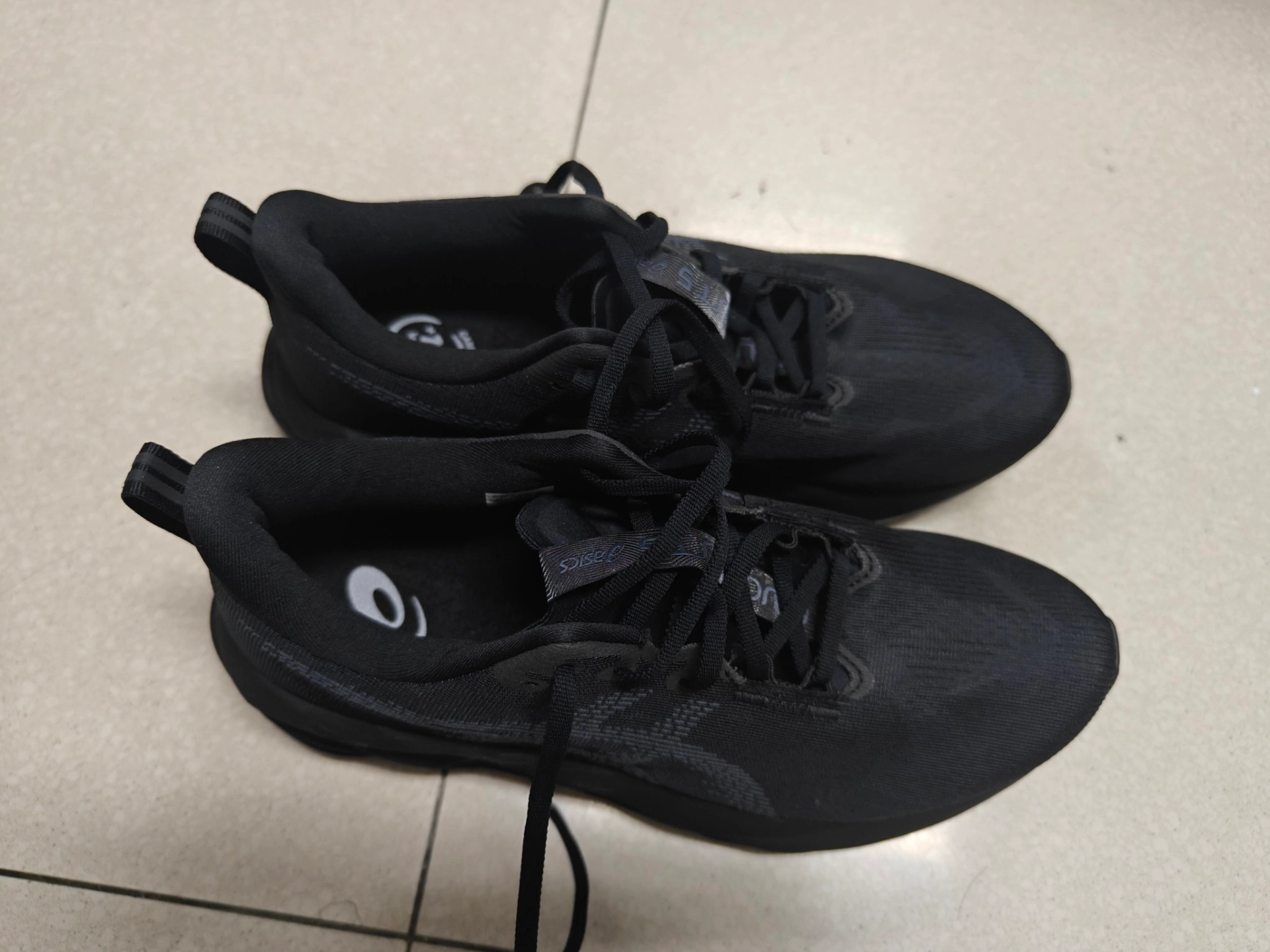 custom review-ASICS NOVABLAST 5 Устойчивый к истиранию Дышащая Низкая Обувь для Беговых соревнований Мужская Черная