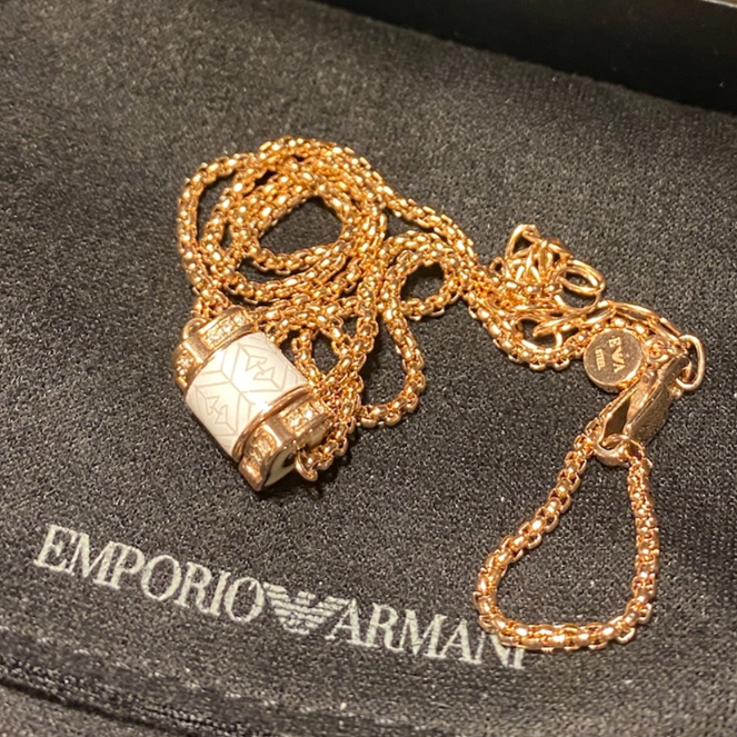 阿玛尼小蛮腰情人节送礼好物分享