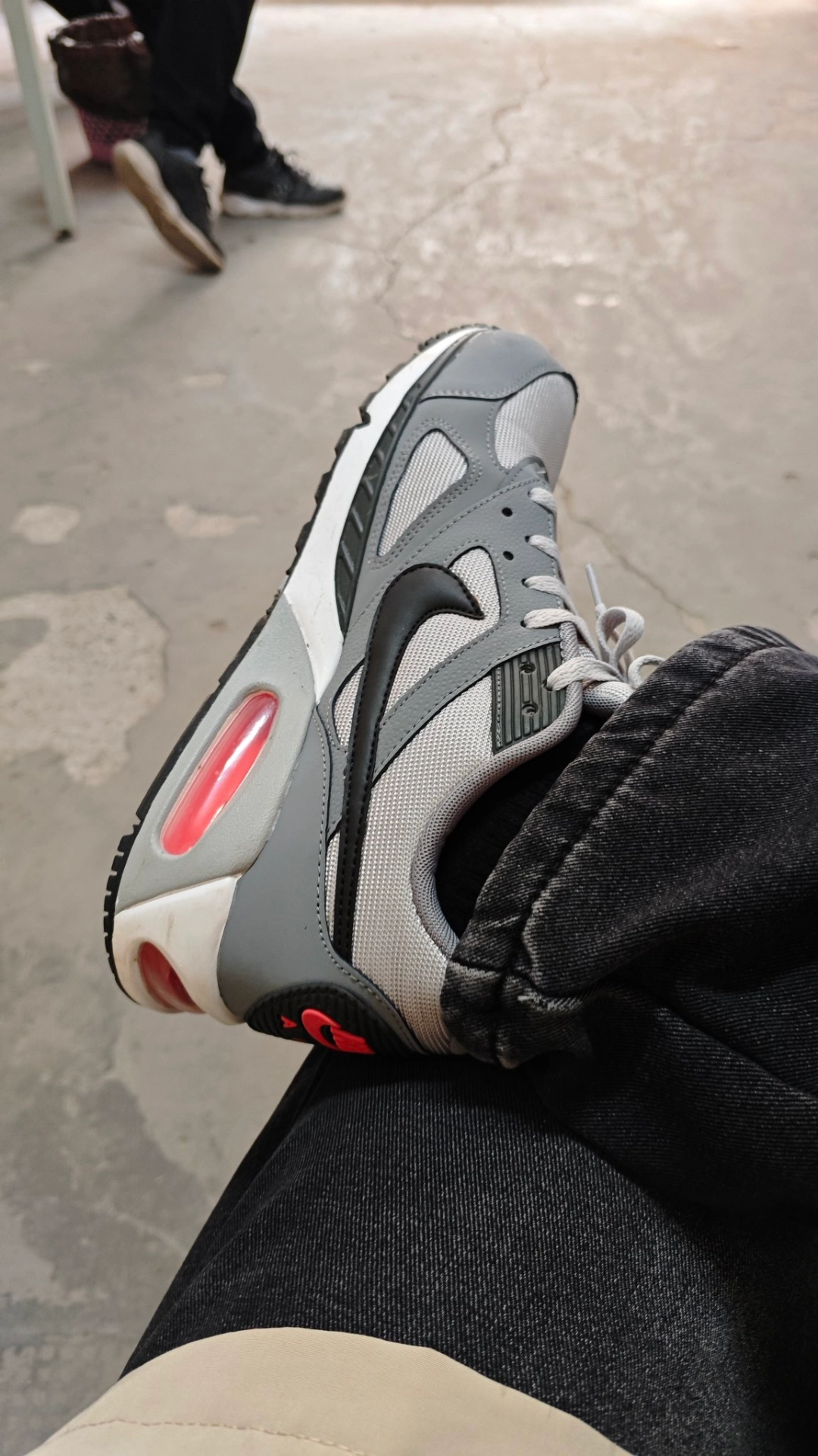 custom review-Nike Air Max Ivo Low Топ Повседневный Городской Коммутер Беговые кроссовки Мужской Черный Серый