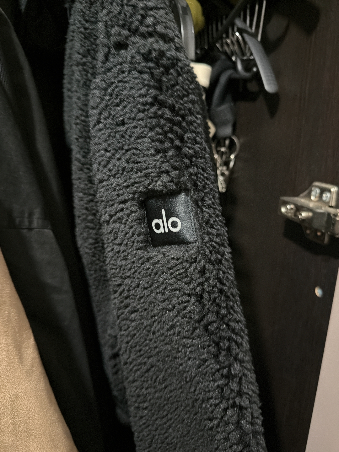 custom review-Alo Yoga Бархат Feel Куртка Женская