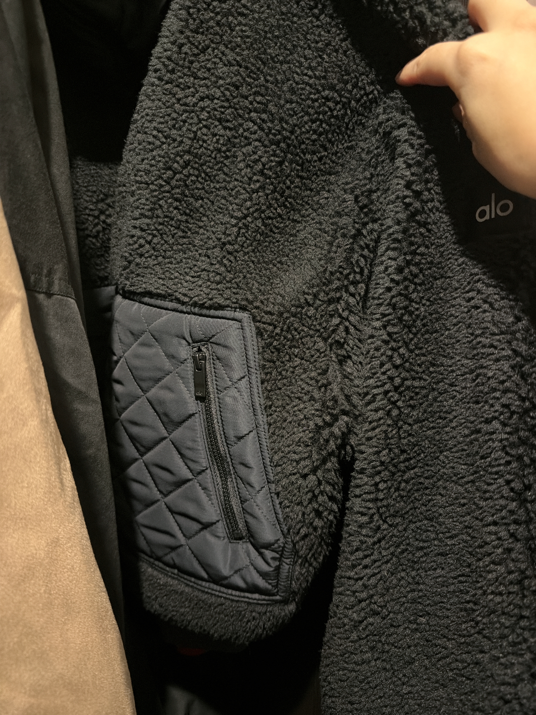 custom review-Alo Yoga Бархат Feel Куртка Женская